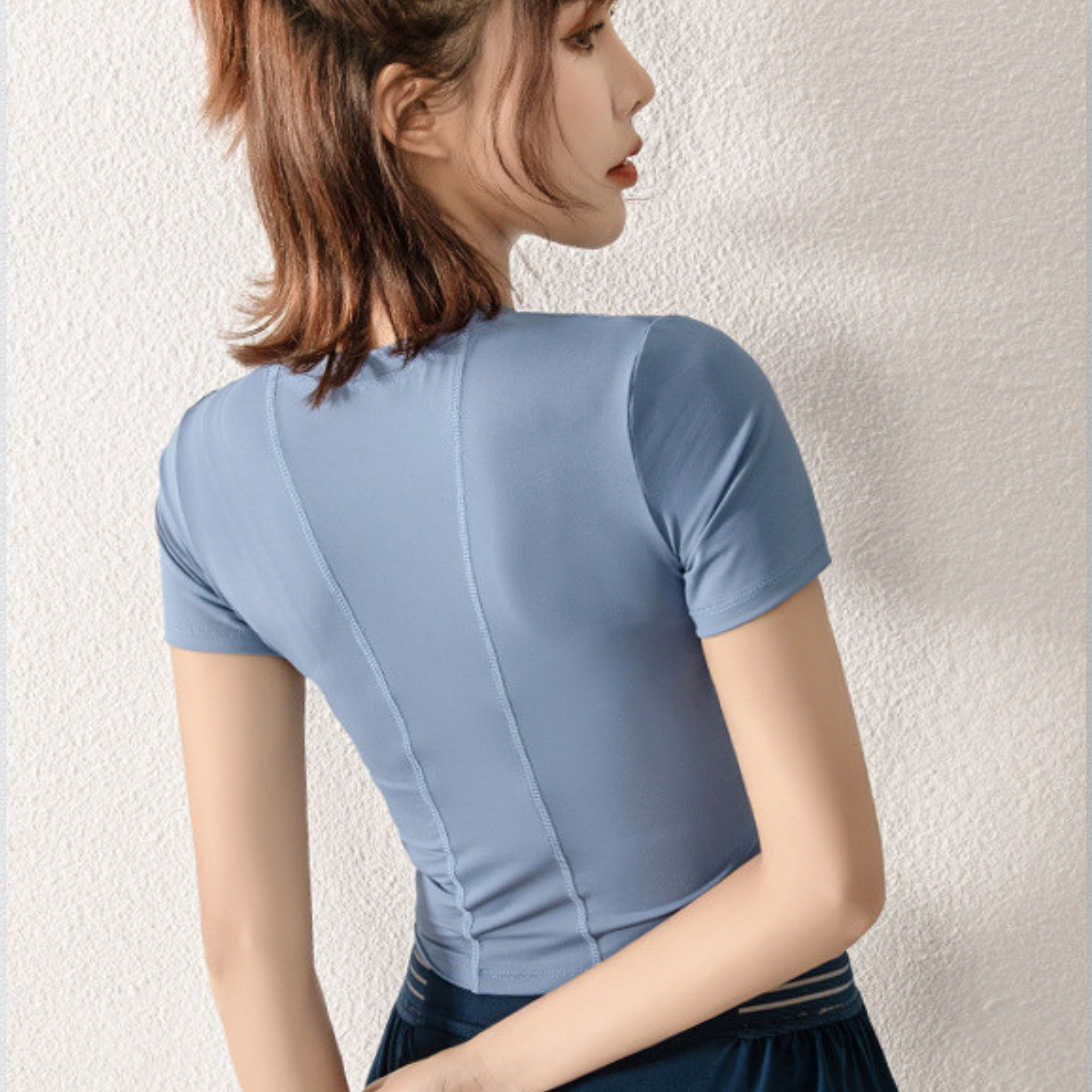 シンプルフィットネスシャツ