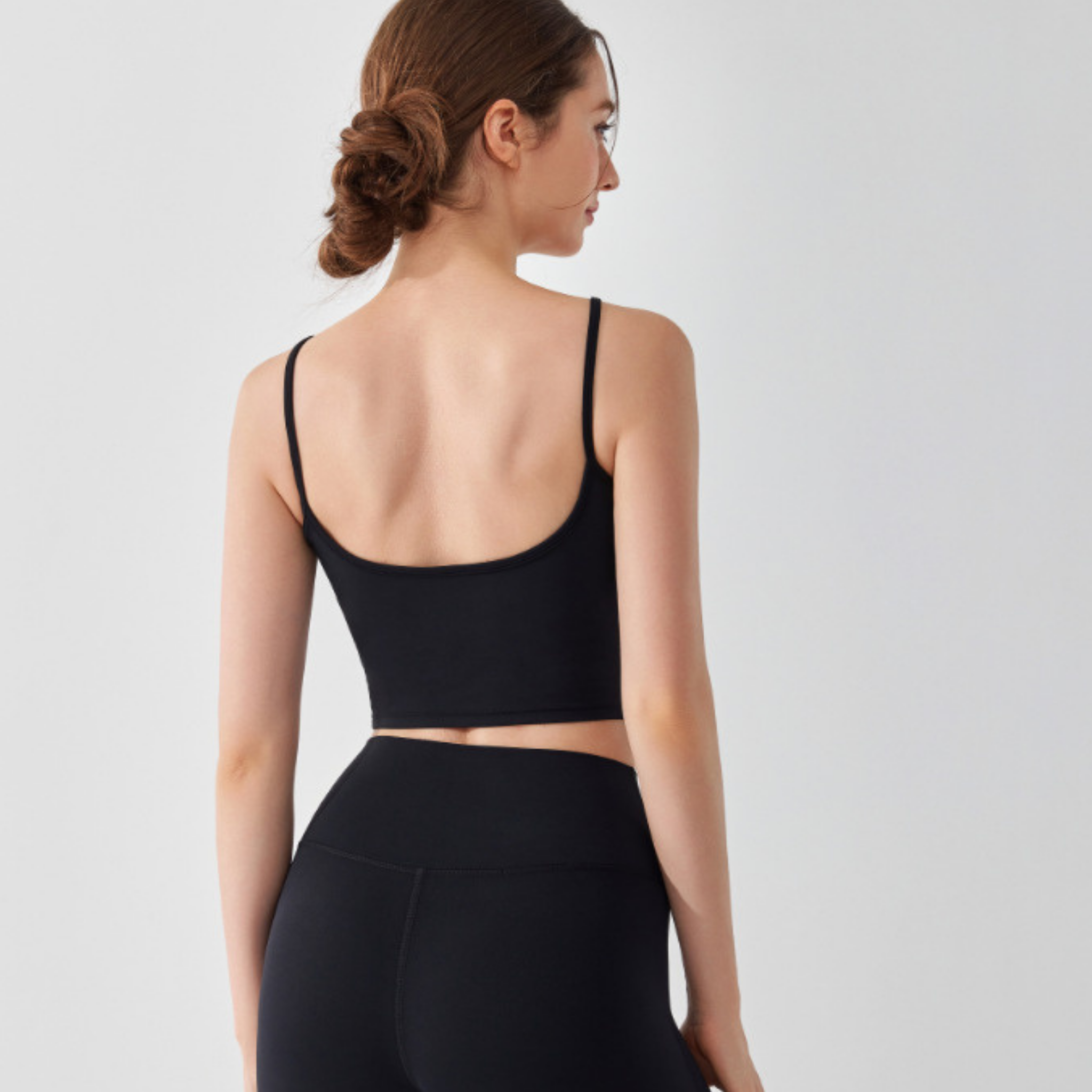 ワンポイントチェーン Uバック スポーツブラ