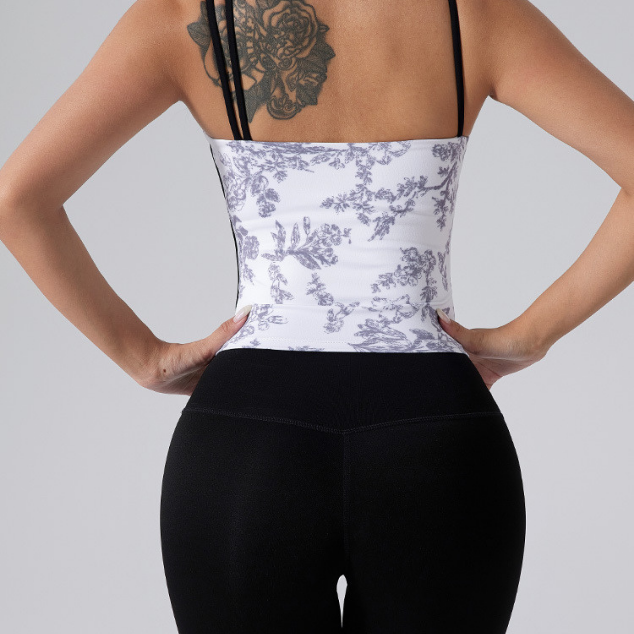 アシンメトリー ショルダーストラップ タンクトップ