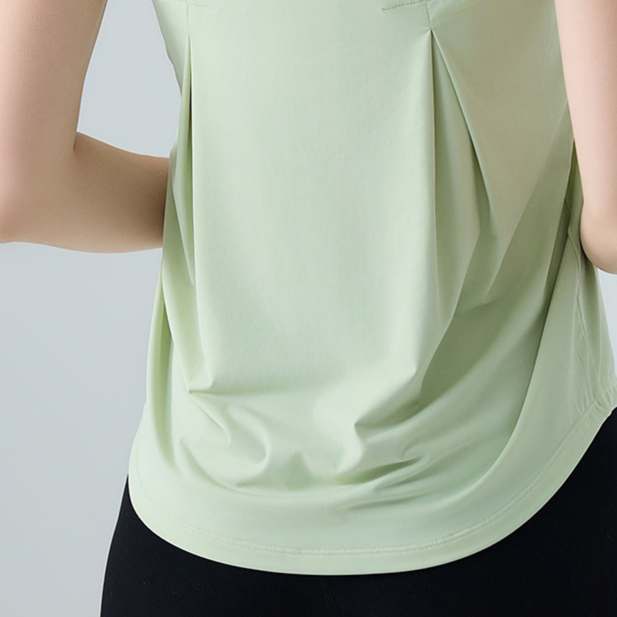 メッシュ スリムアップ ノースリーブ