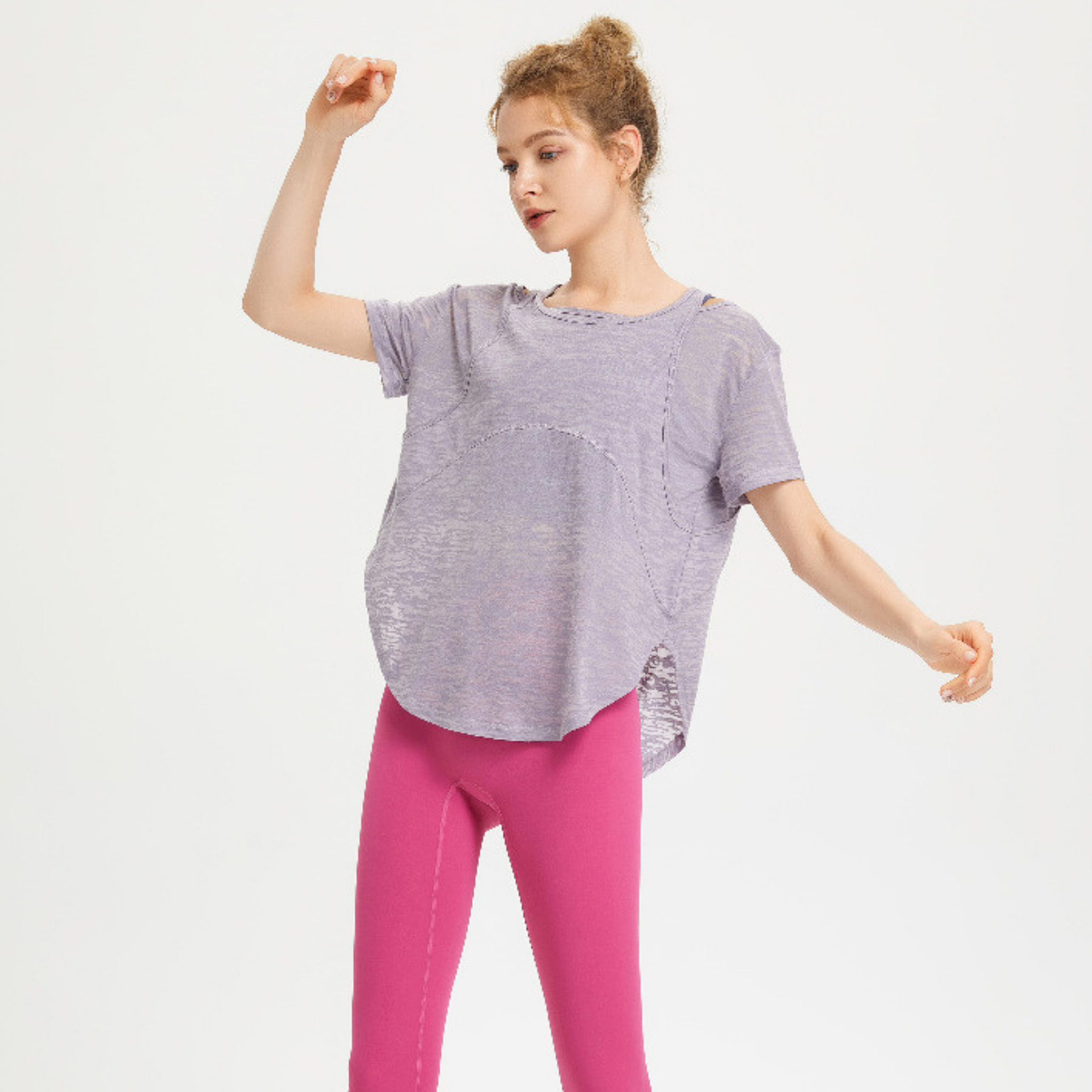 オフショルダー Tシャツ