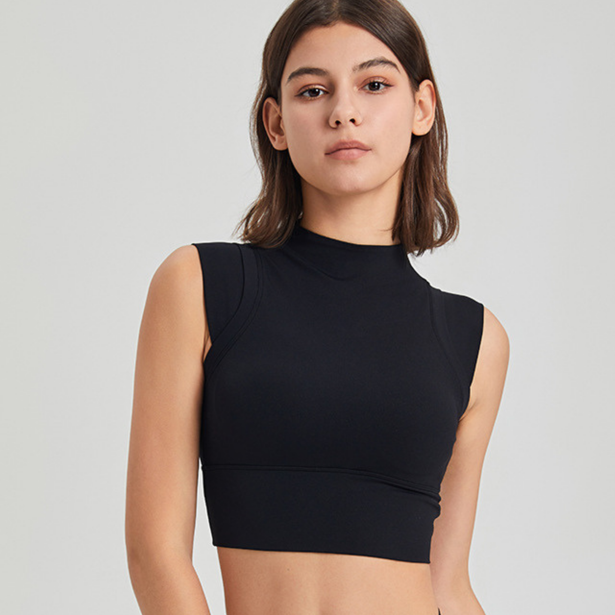 胸パッド付 クロップド ハイネック ノースリーブ