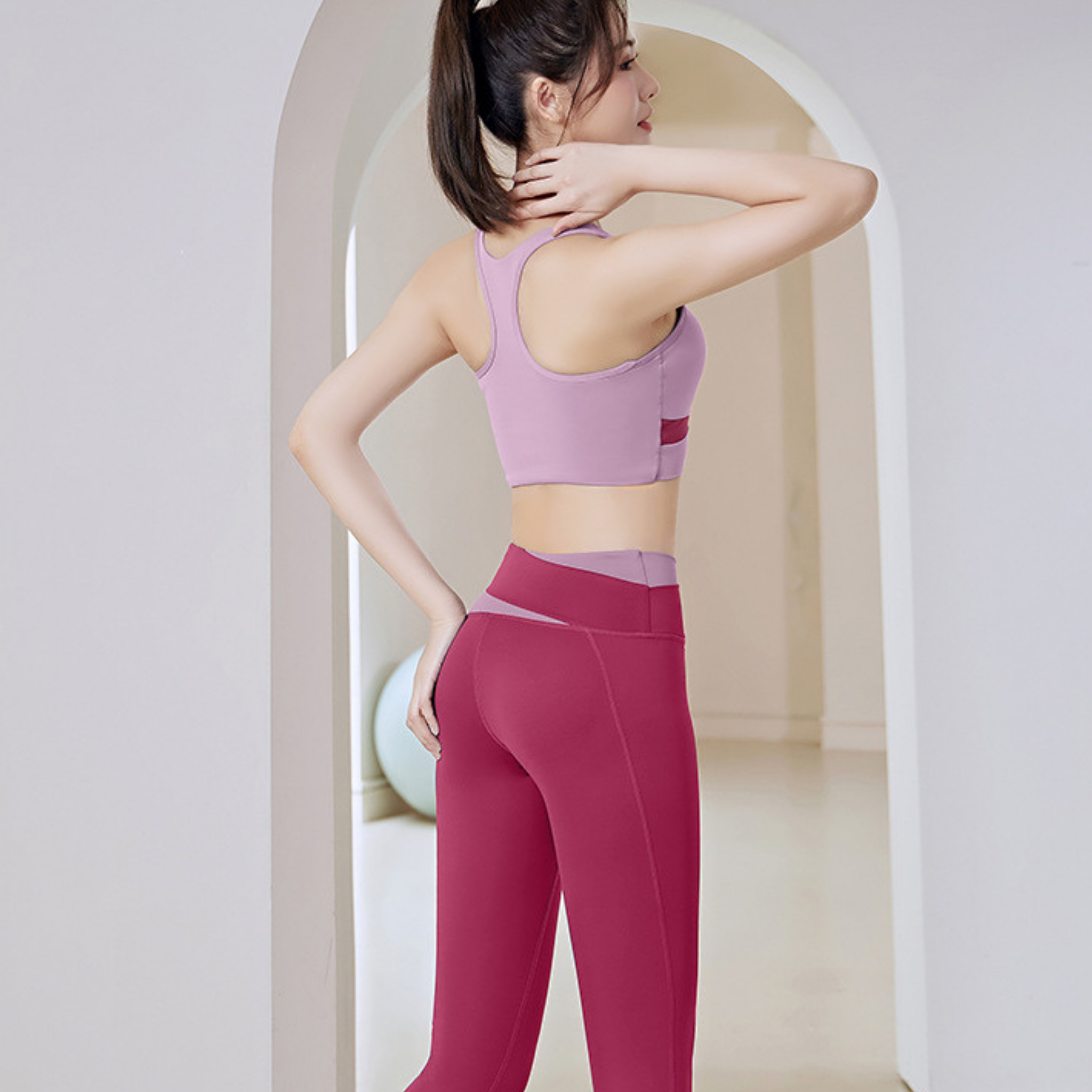 シャープライン ブラトップ&レギンス セットアップ