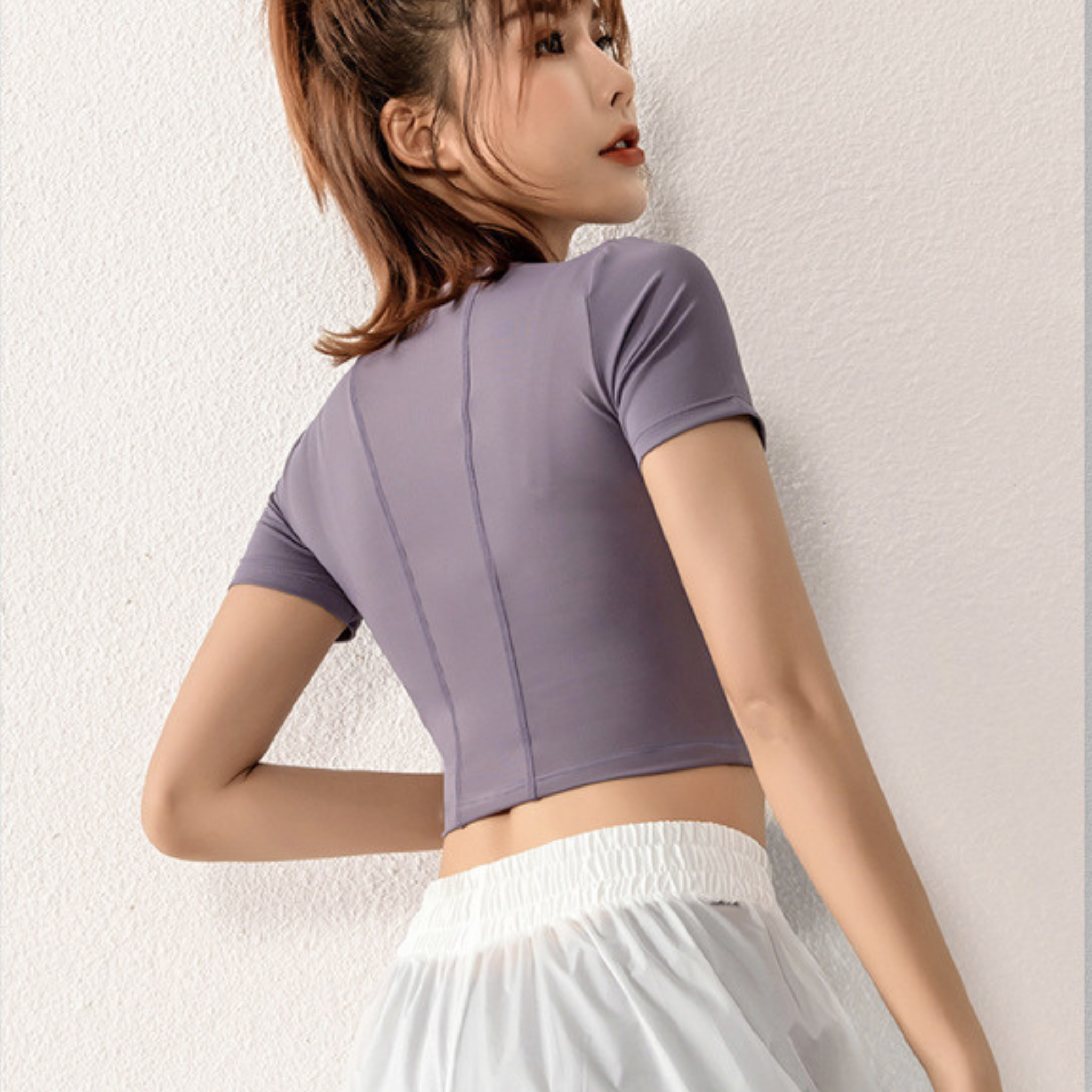 シンプルフィットネスシャツ