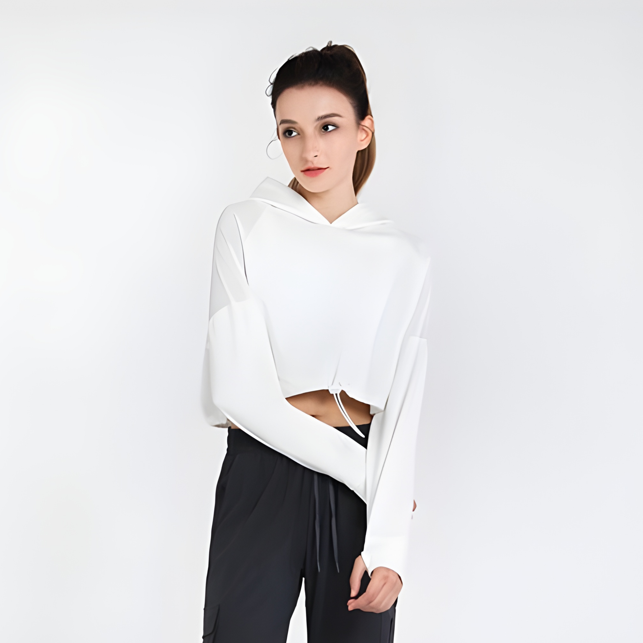 クロップドパーカー