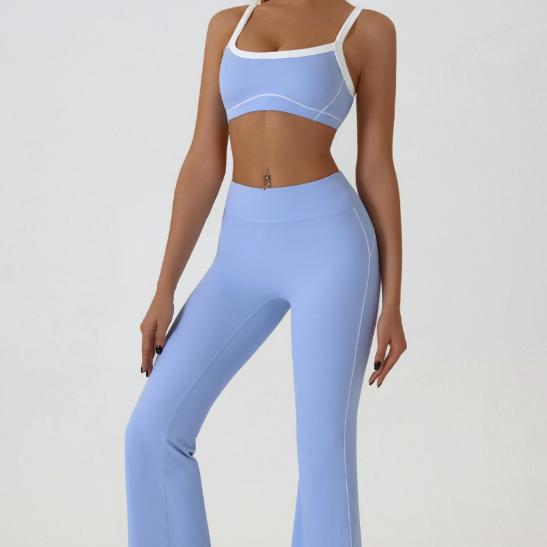 シンプルブラトップ&フレアパンツ セットアップ