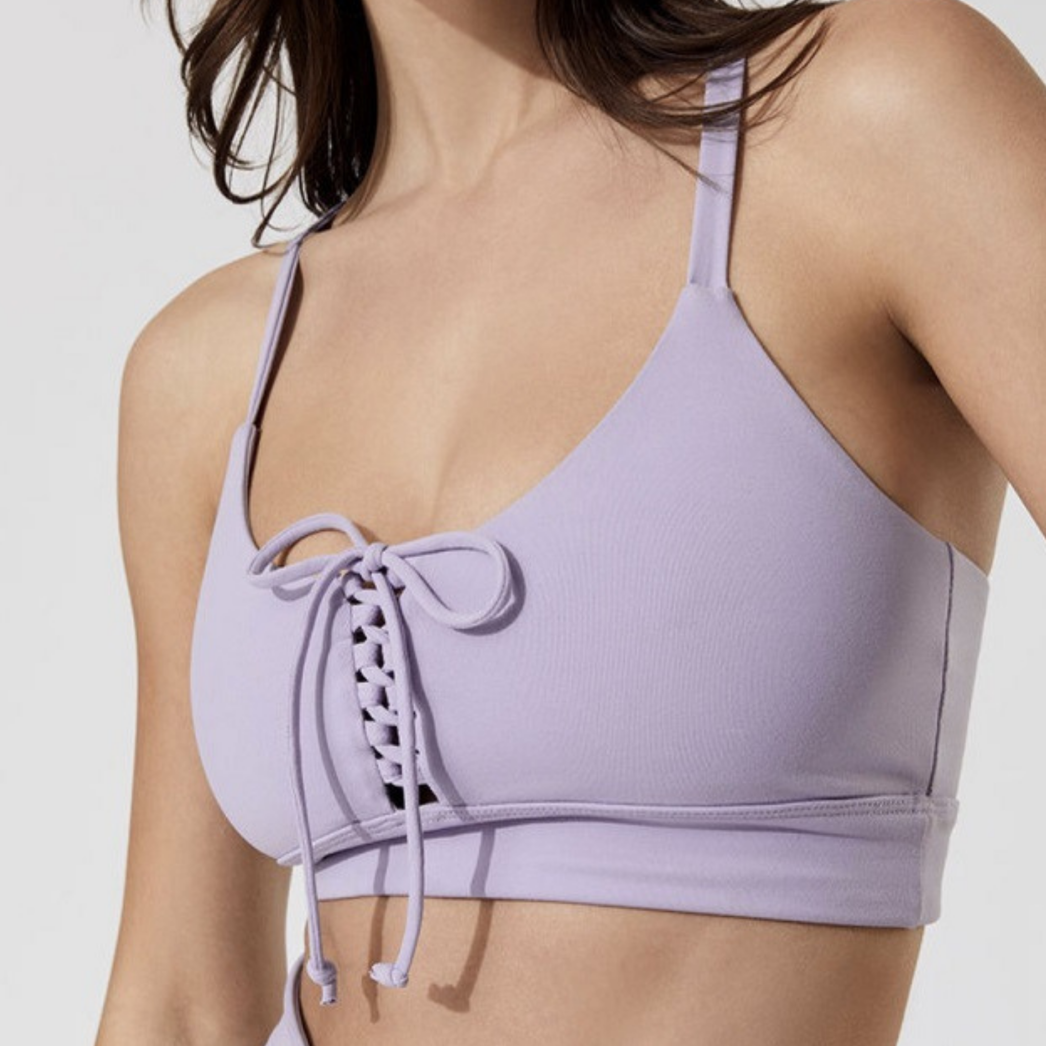 フロントリボン スポーツブラ