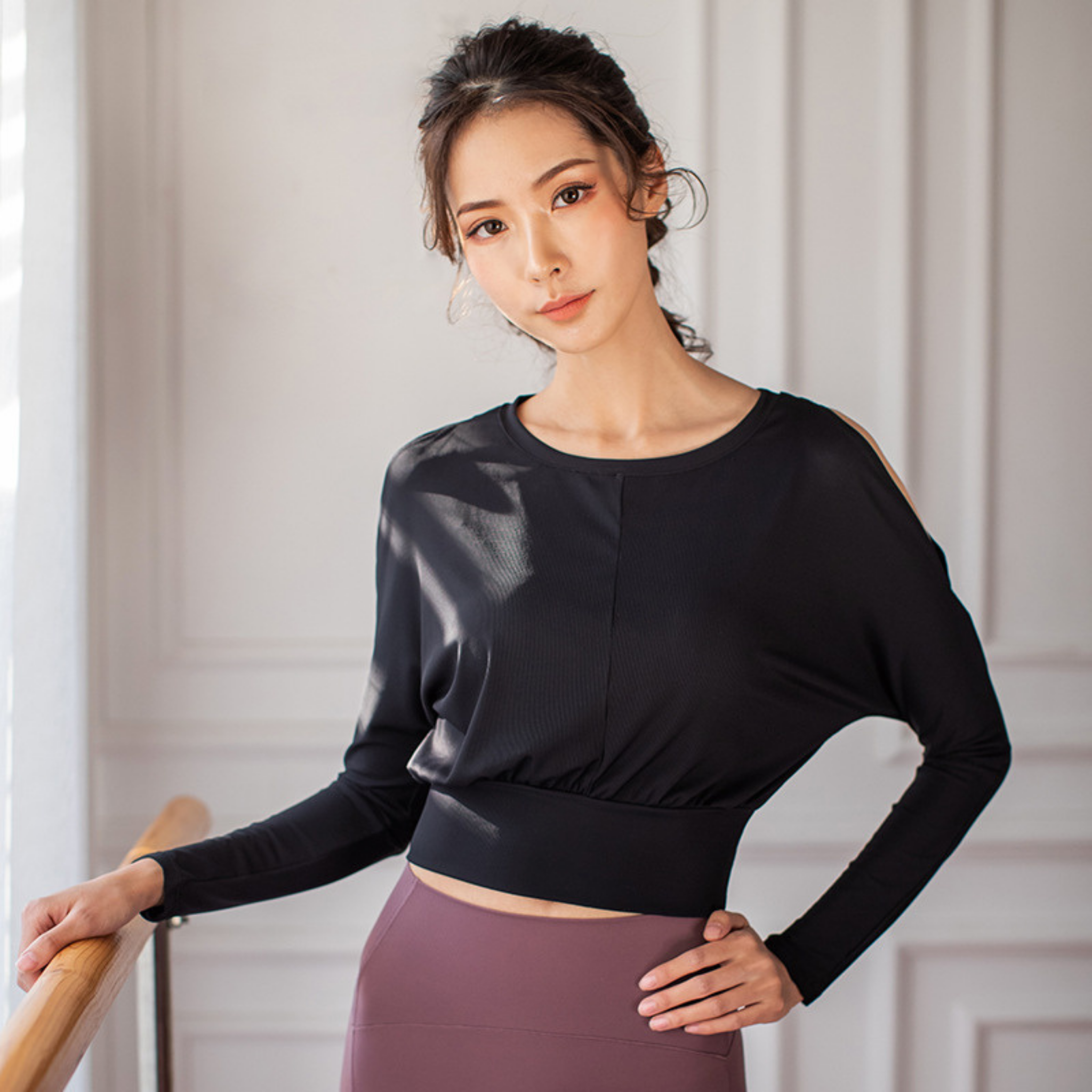 ショルダーオープンロングシャツ