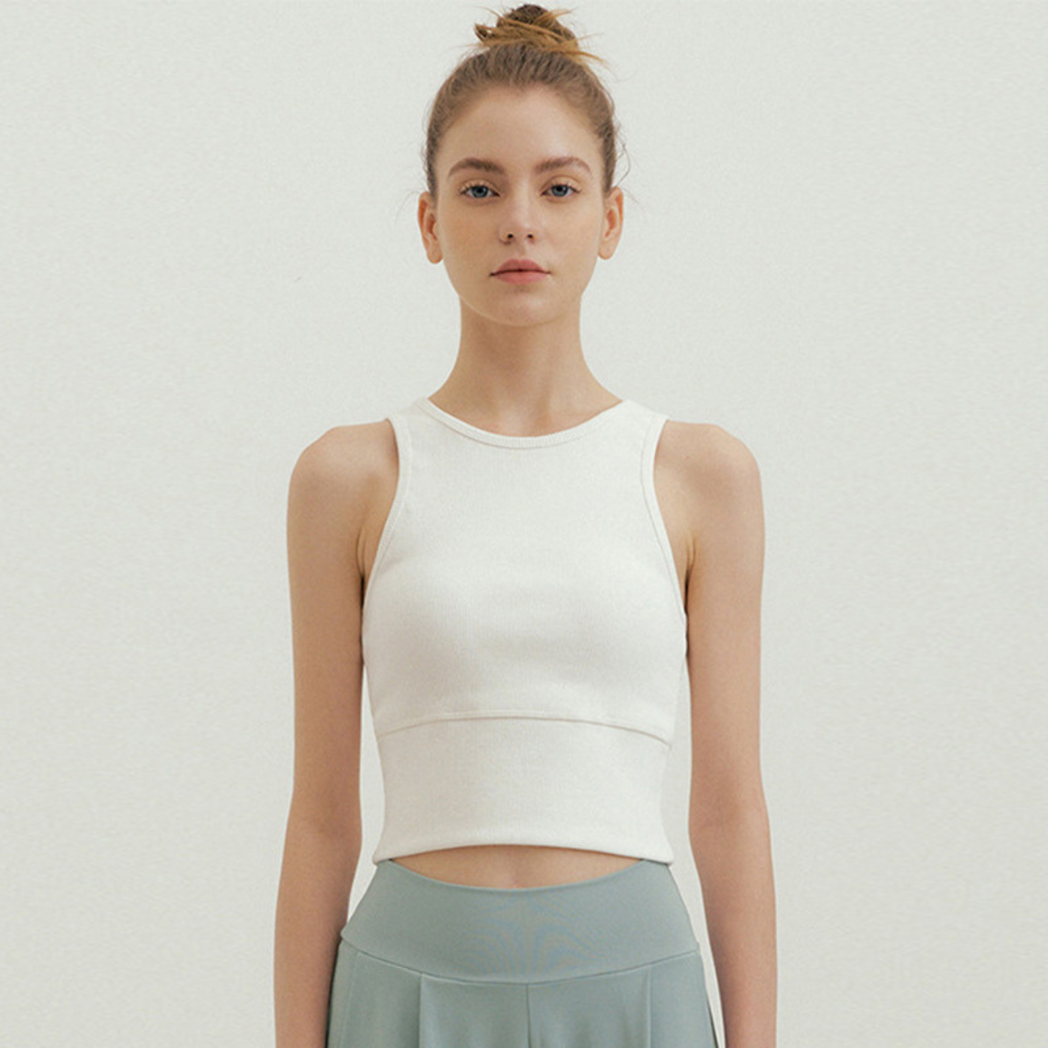 胸パッド付 幅広アンダー タンクトップ