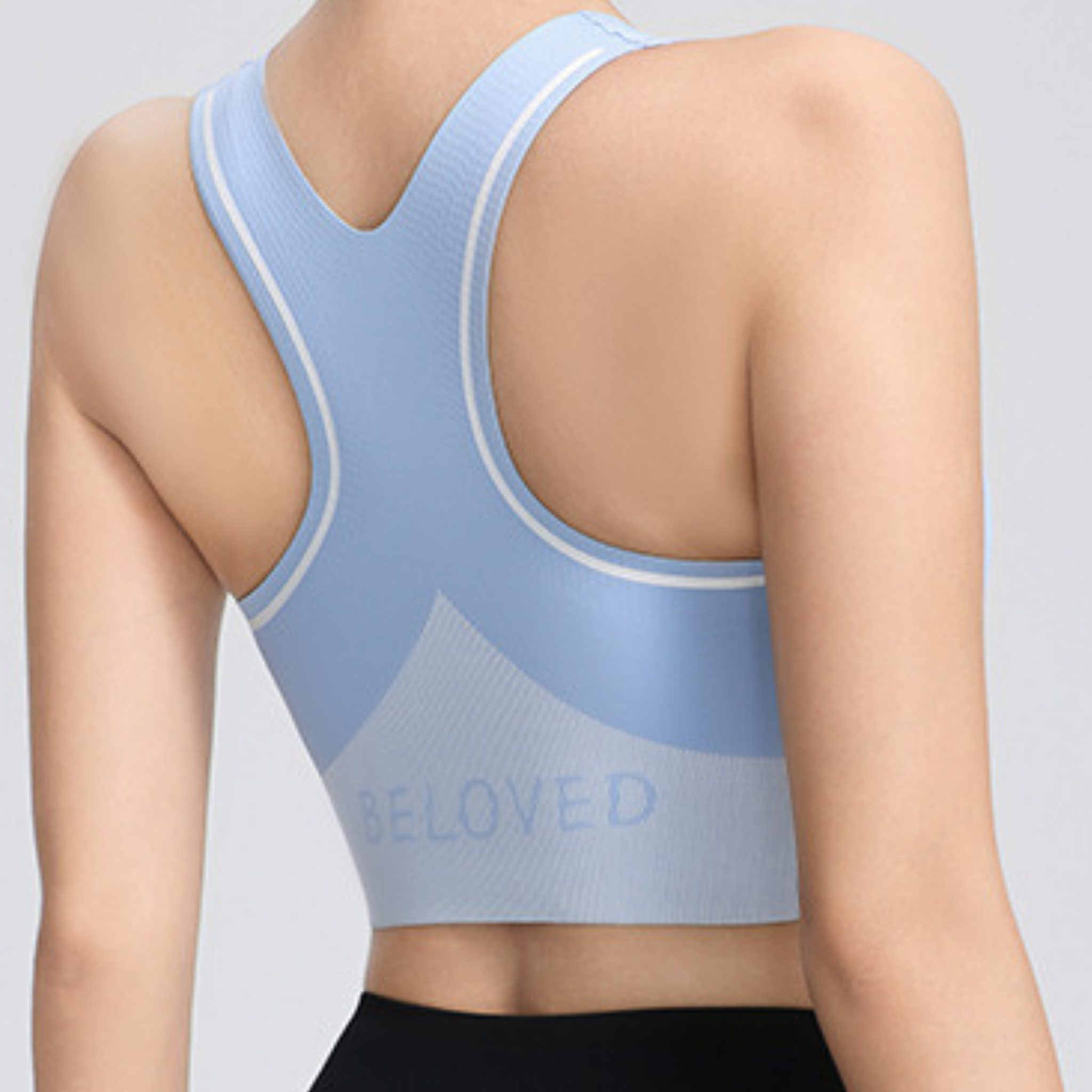 シームレス ノーロード スポーツブラ