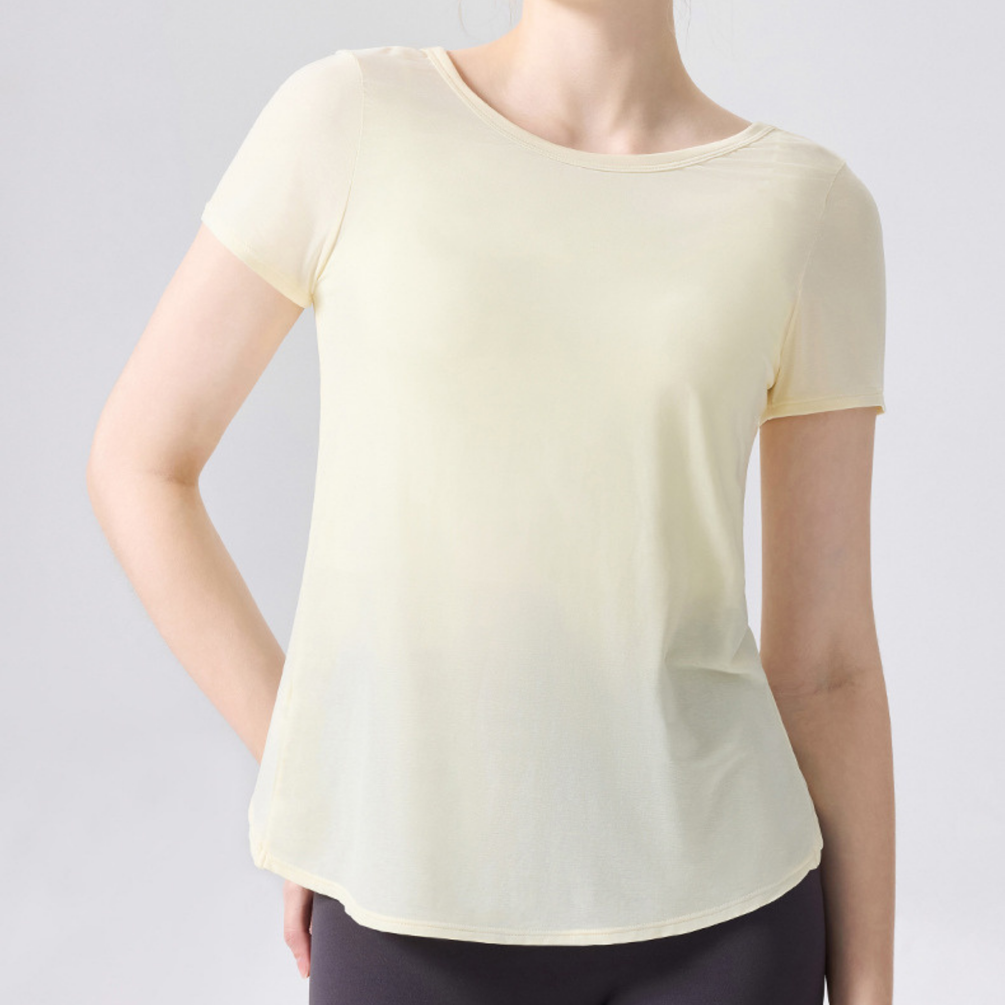 V字 オープンクロスバック Tシャツ