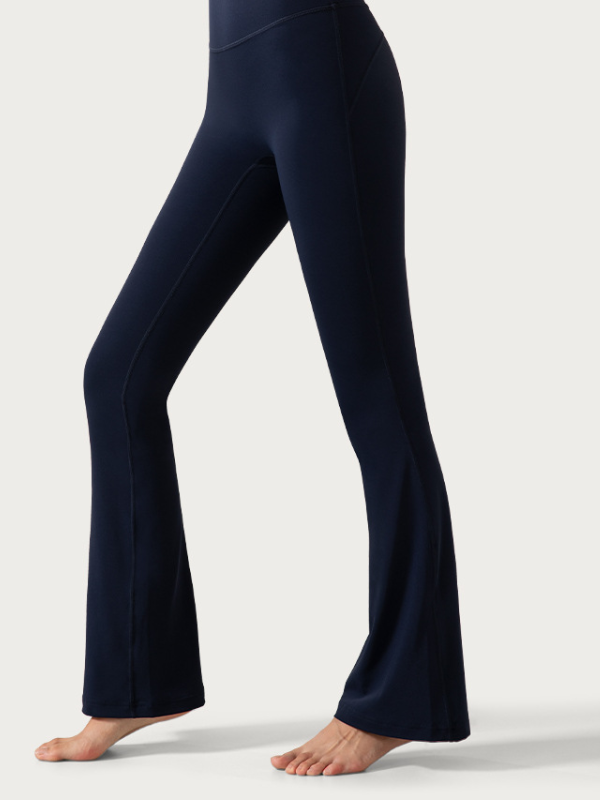 ベーシックフレアパンツ