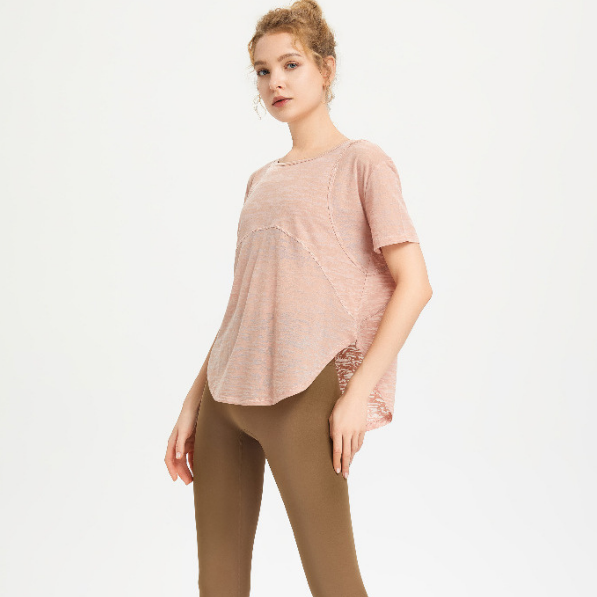 オフショルダー Tシャツ