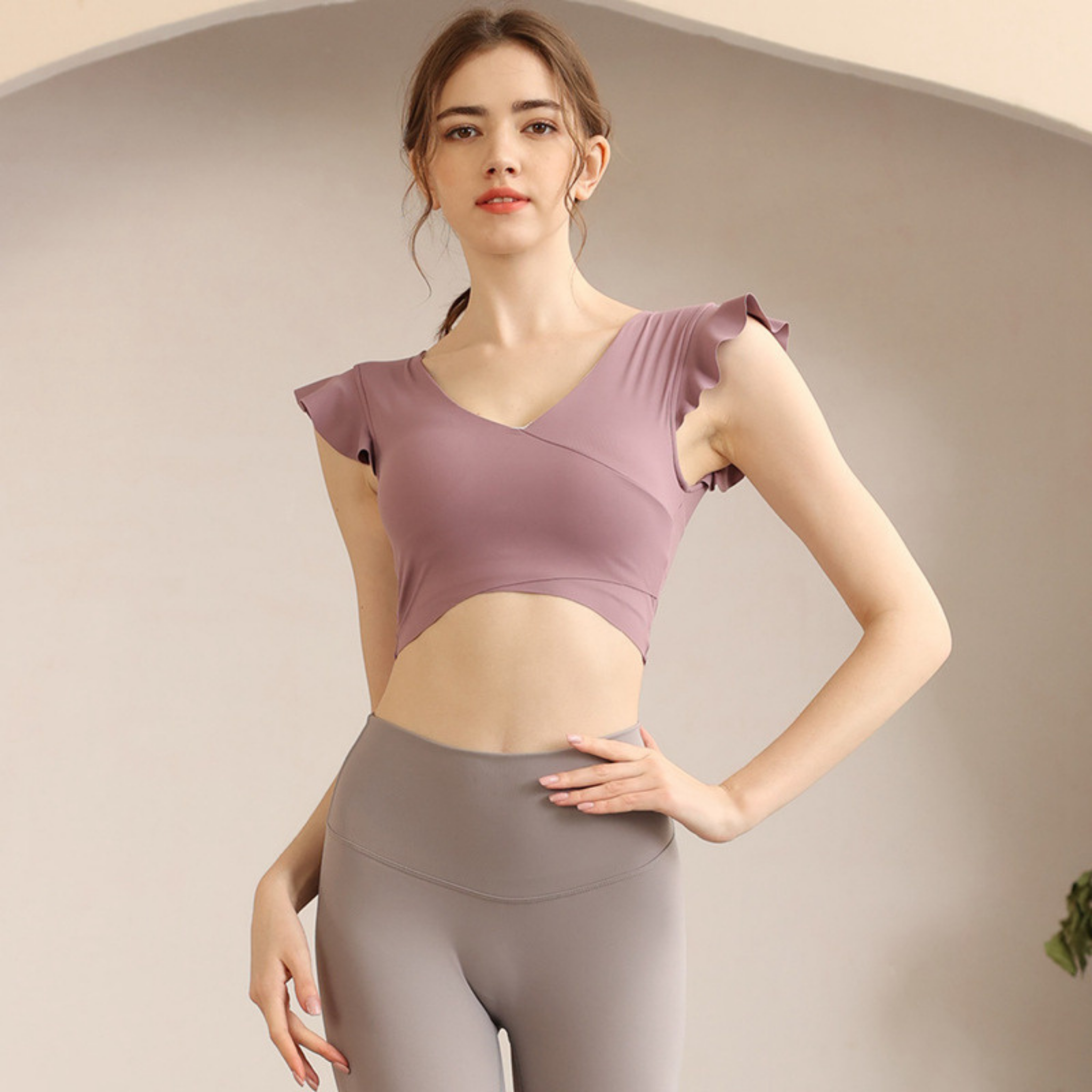 フリル袖 胸パッド付 半袖ヨガトップス