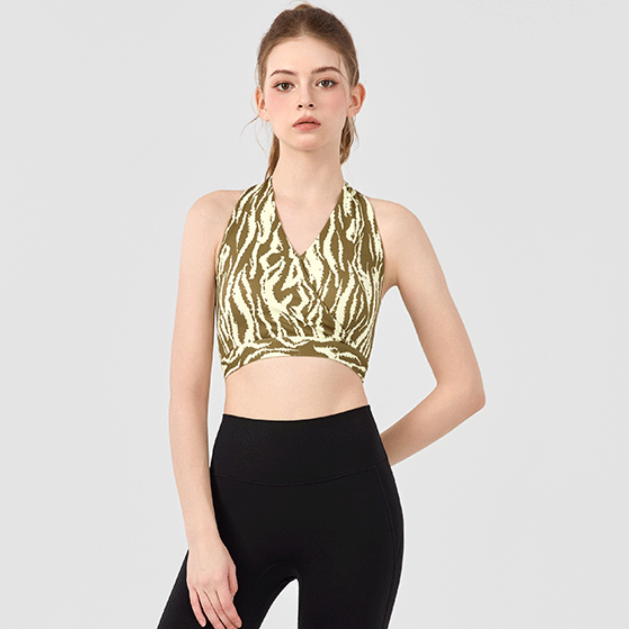 カシュクール ホルターネック スポーツブラ