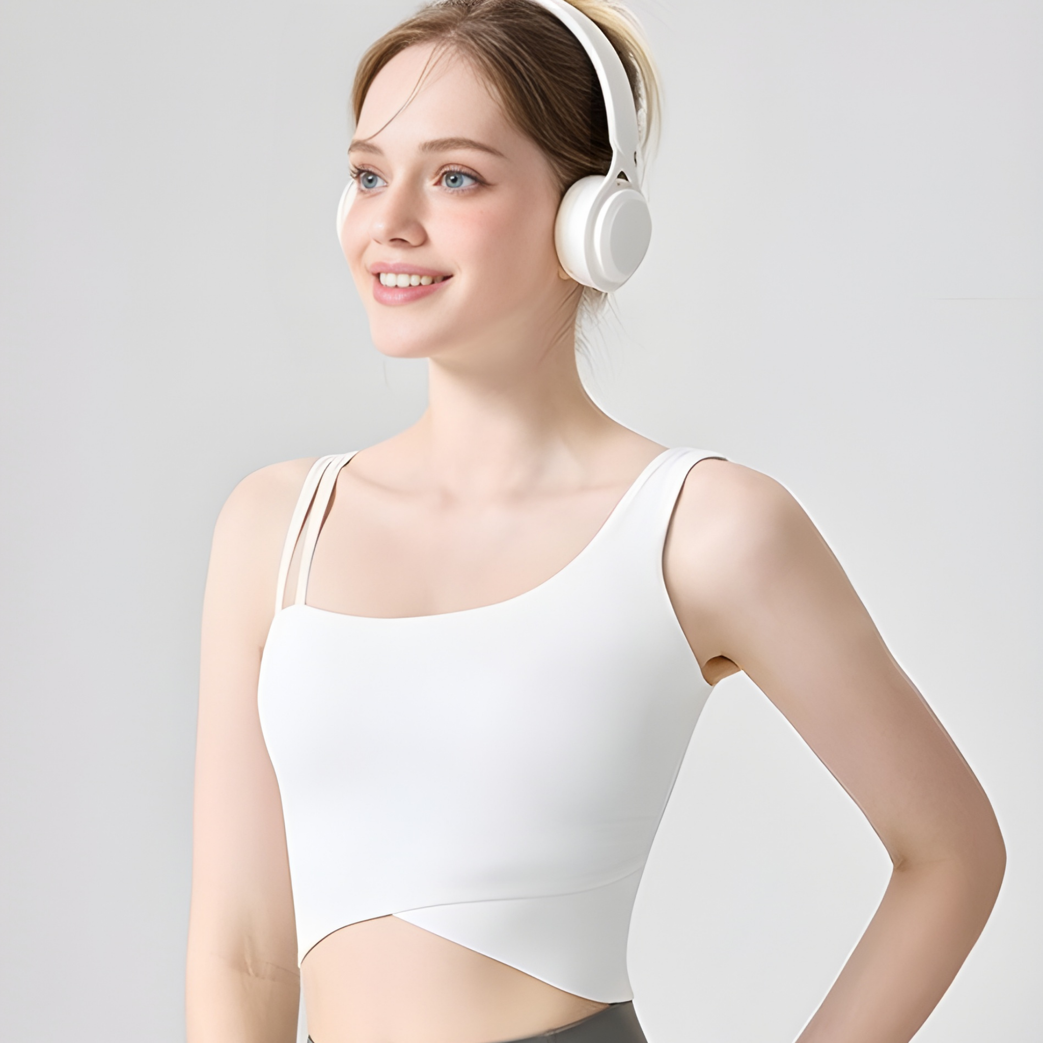 V字ウエスト 一体型カップ付き スポーツブラ