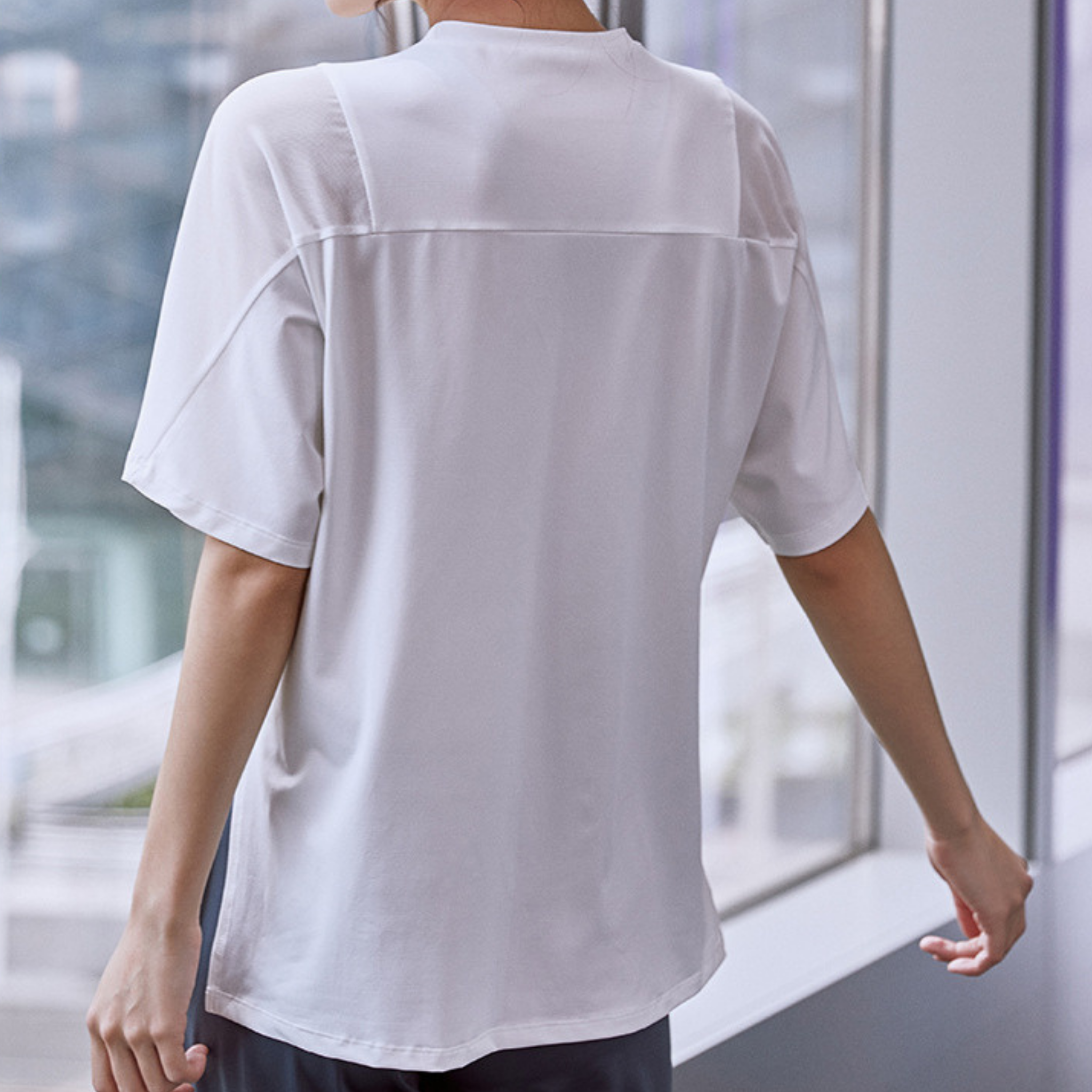 ルーズスポーツTシャツ