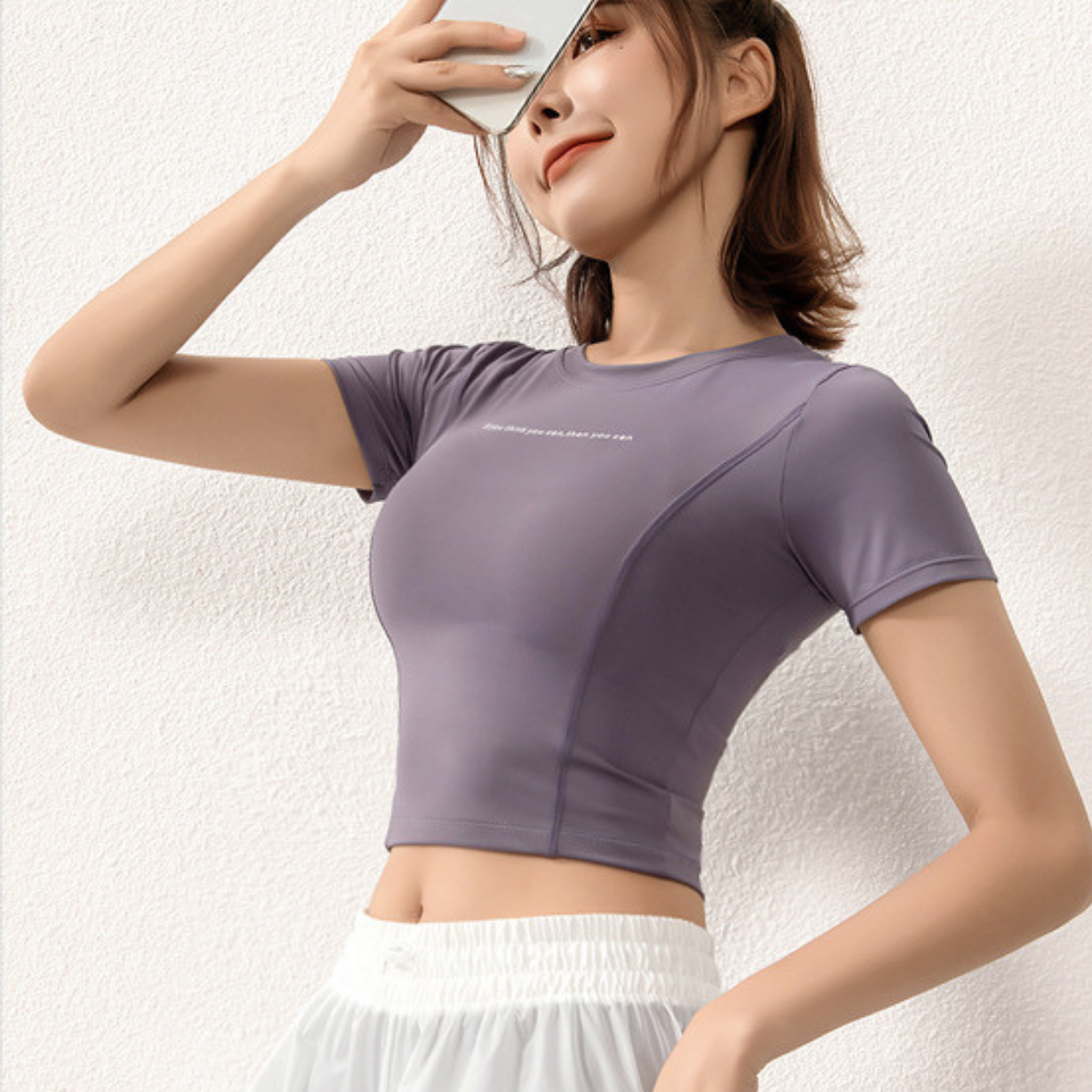 シンプルフィットネスシャツ