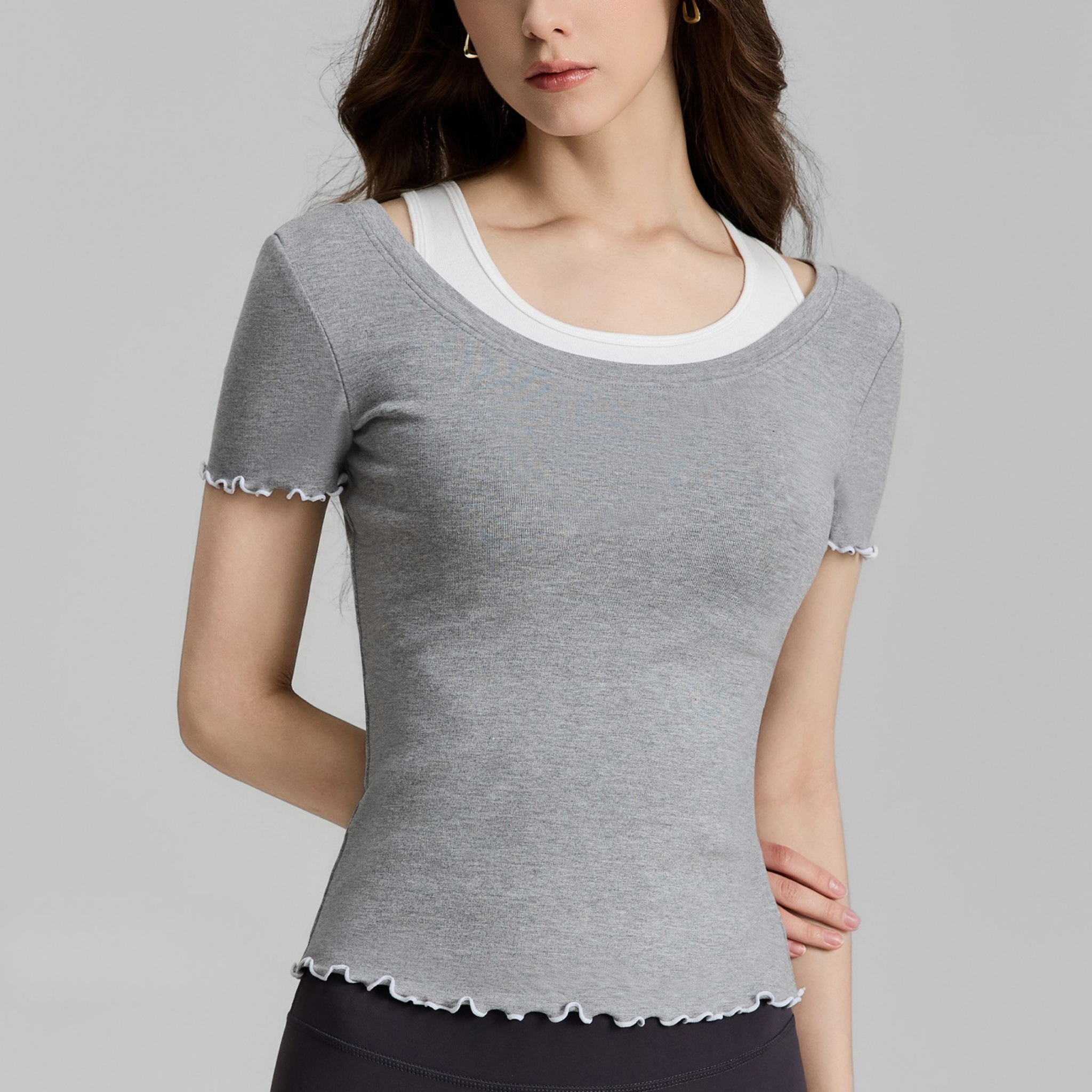 スリムフィット ツーピース フリル 半袖トップス