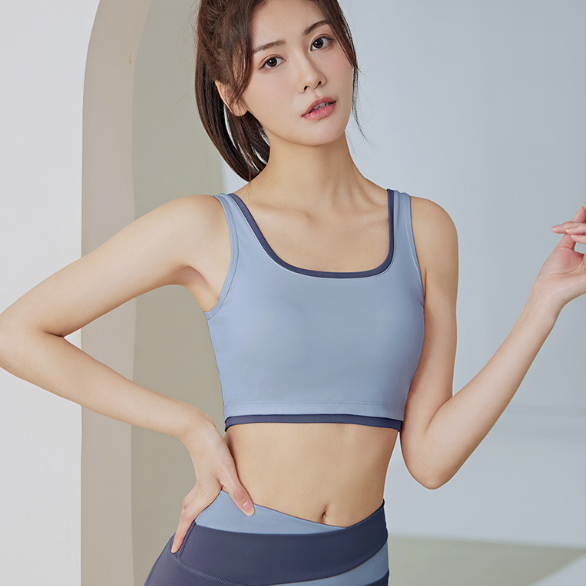 ハイホールド Uライン スポーツブラ S~2XL