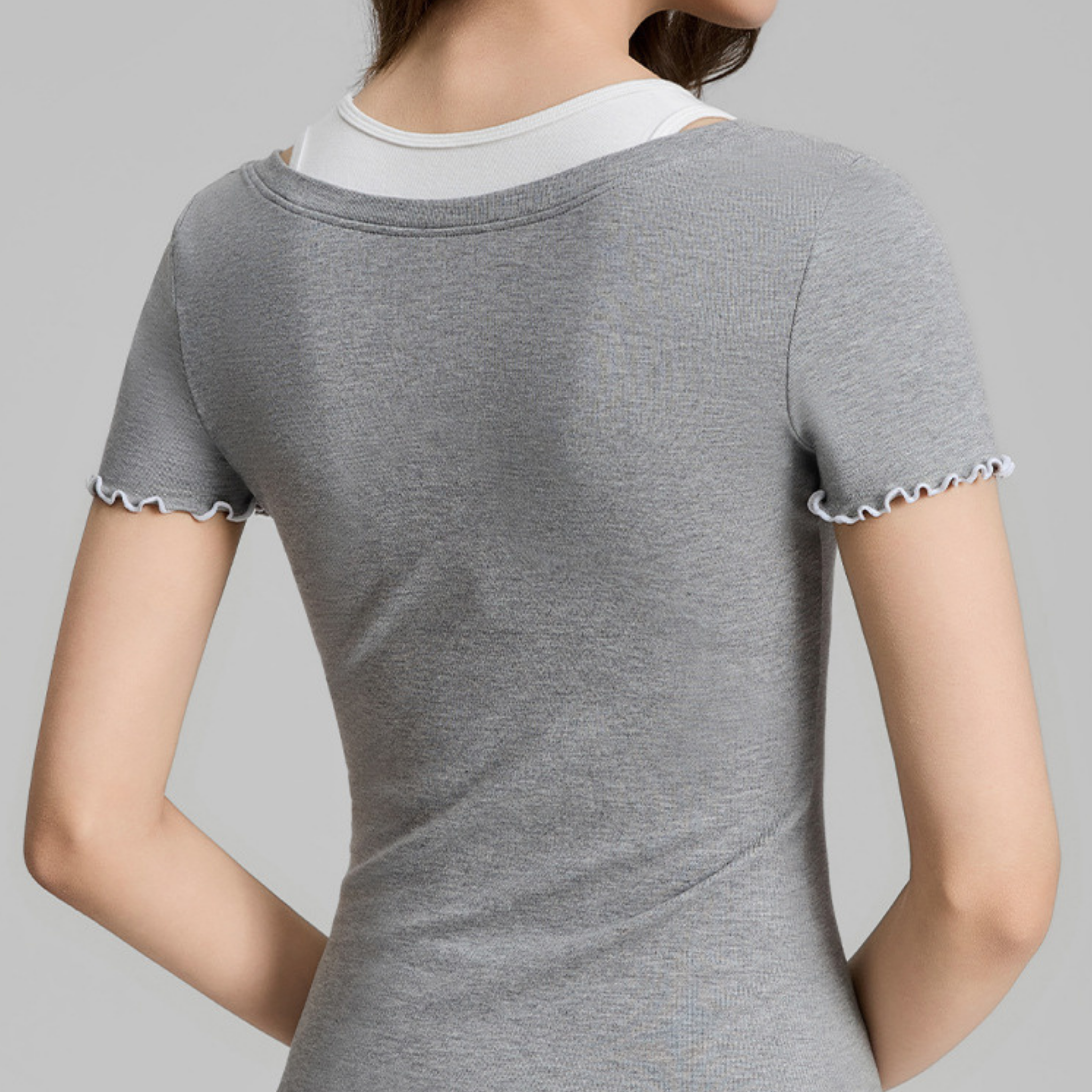 スリムフィット ツーピース フリル 半袖トップス