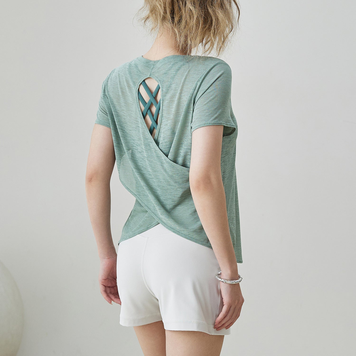 バッククロスオープン NEW4カラー タンクトップ