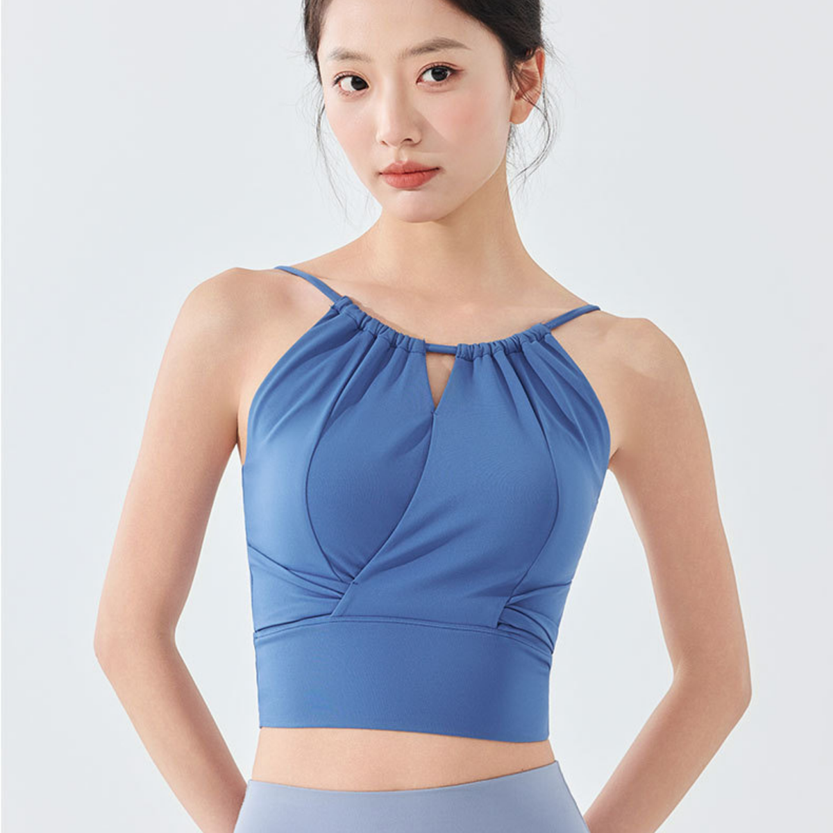 ギャザーライン カップイントップス 商品画像 02｜LEANY