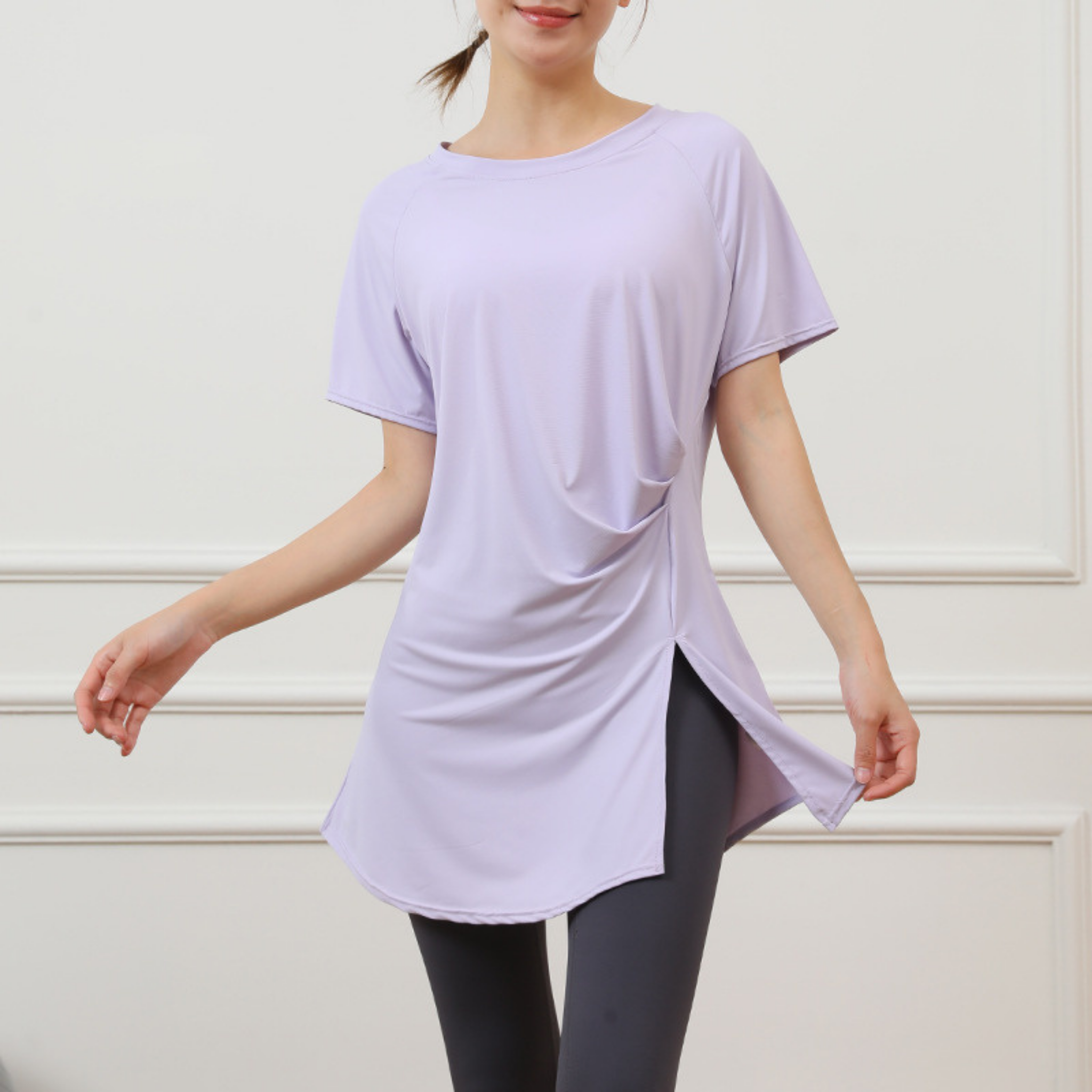 ヒップカバー　スリムフィット　半袖Tシャツ