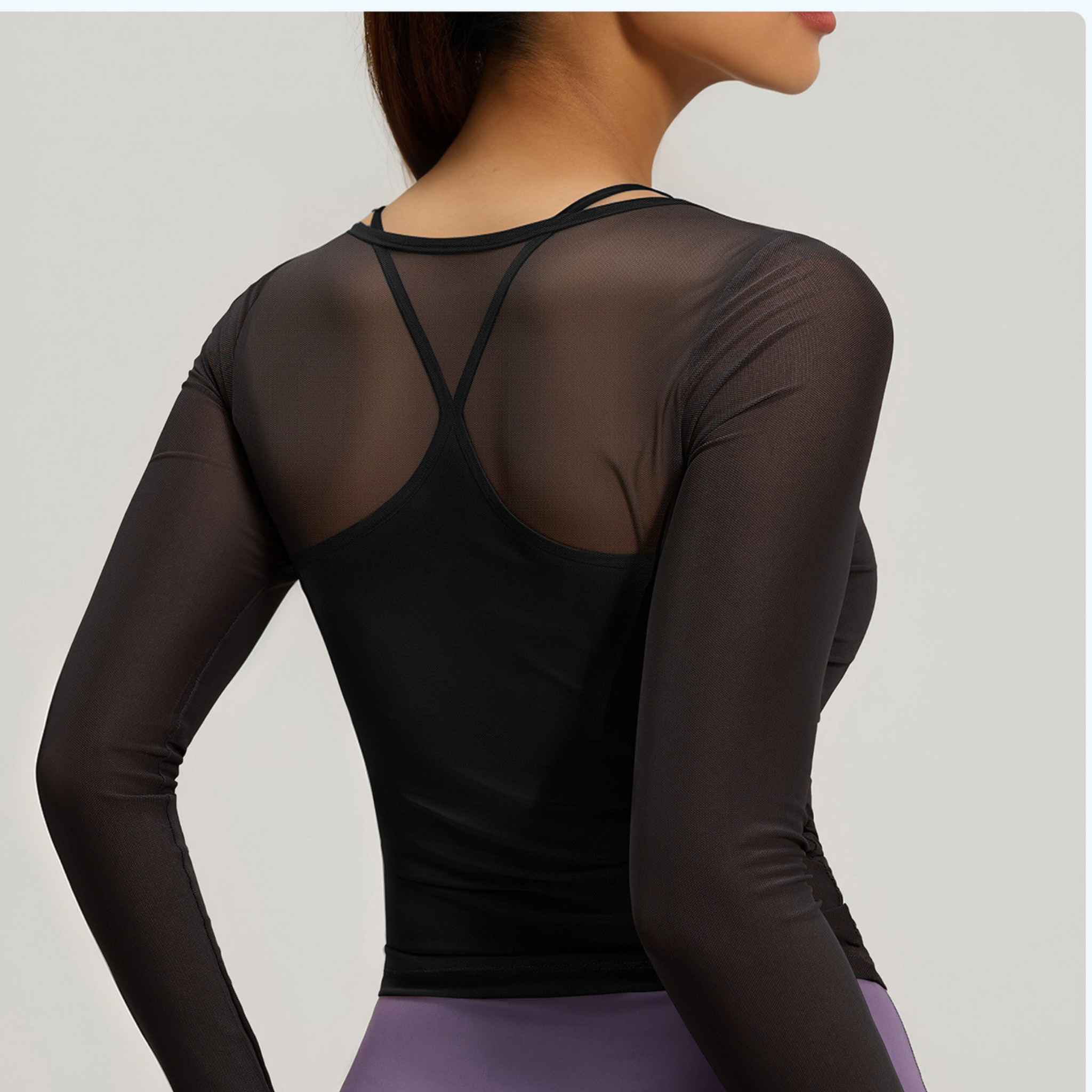 胸パッド付　フェイクツーピース　長袖ラップトップス