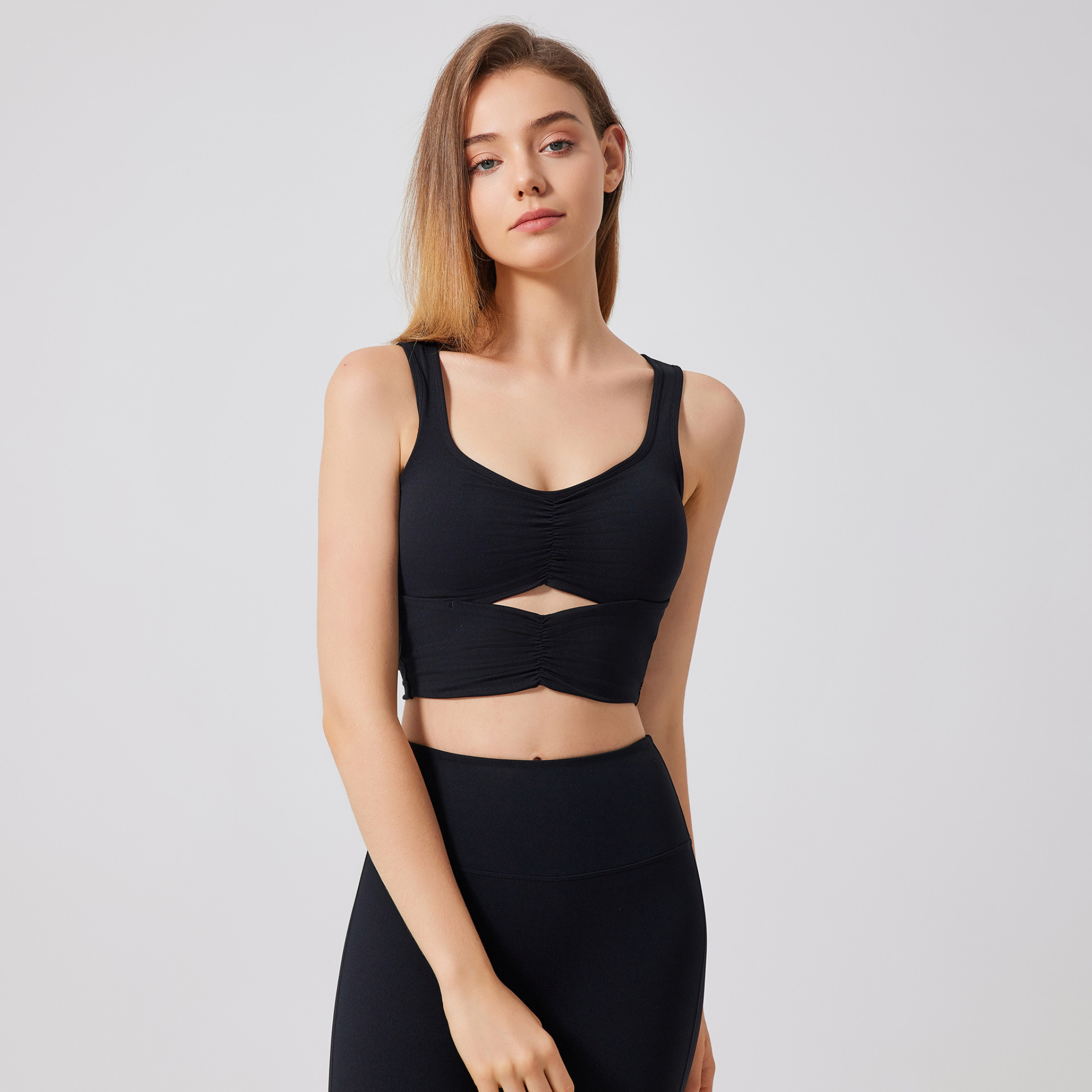 バタフライプリーツ　スポーツブラ