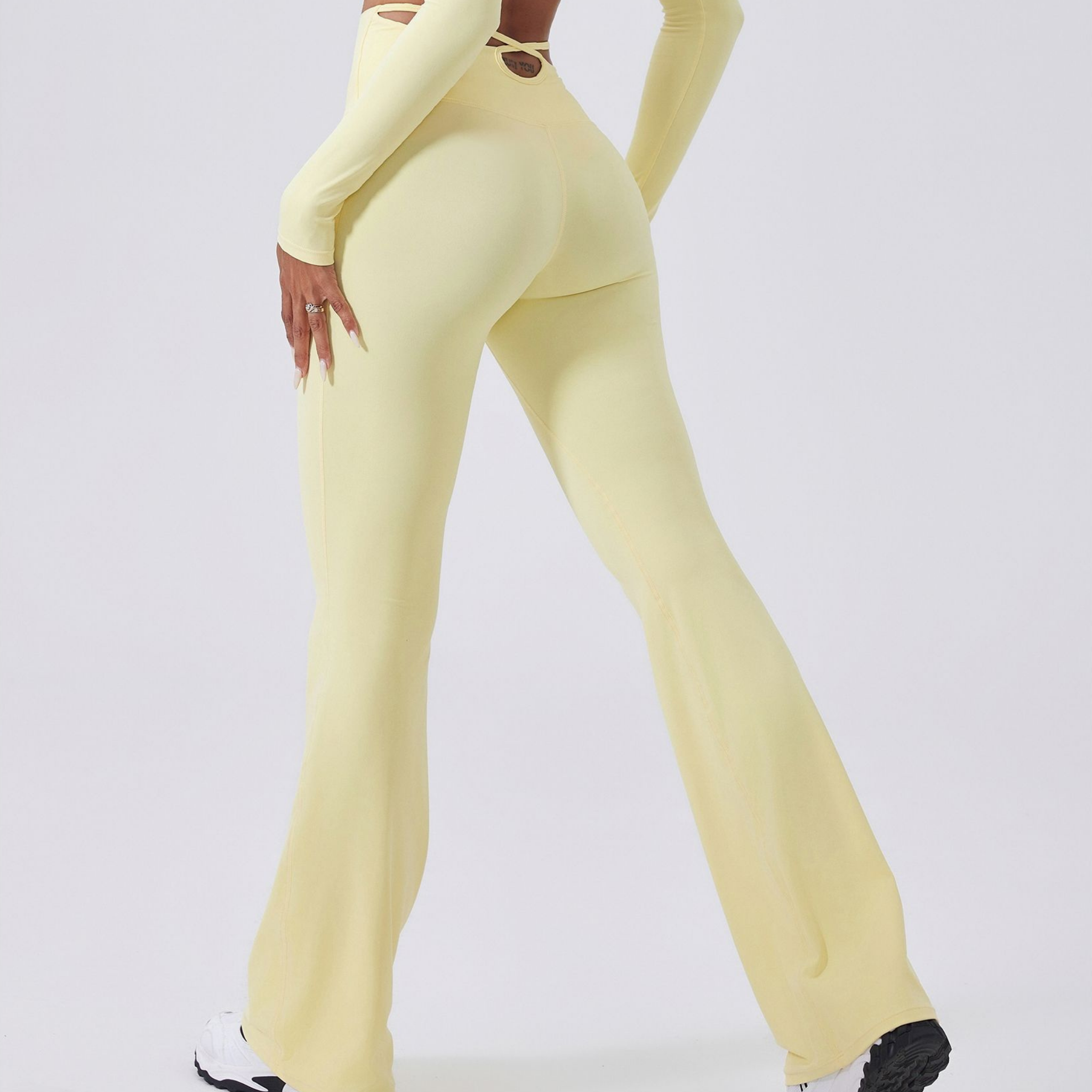ハイウエスト スリムフレアパンツ