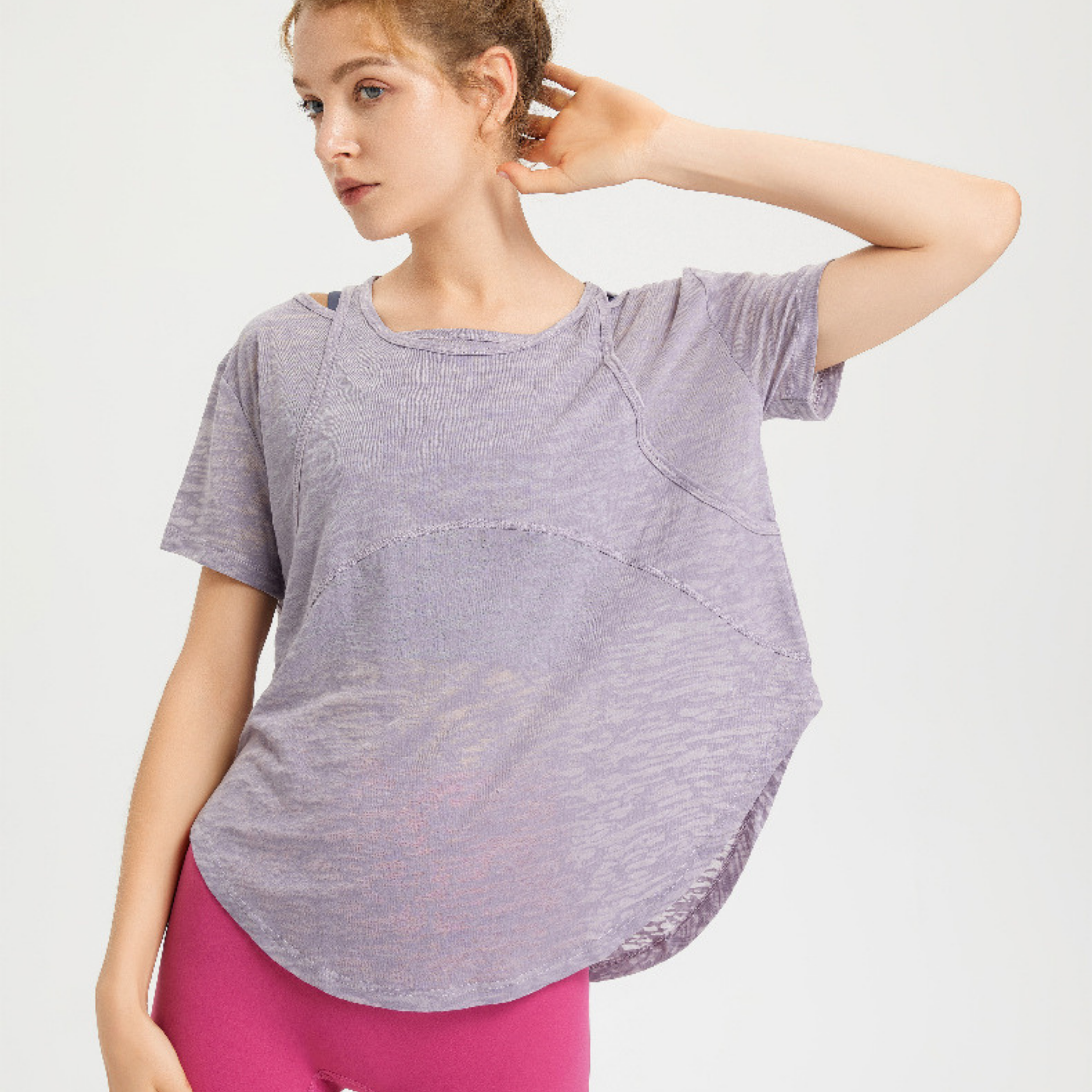 オフショルダー Tシャツ