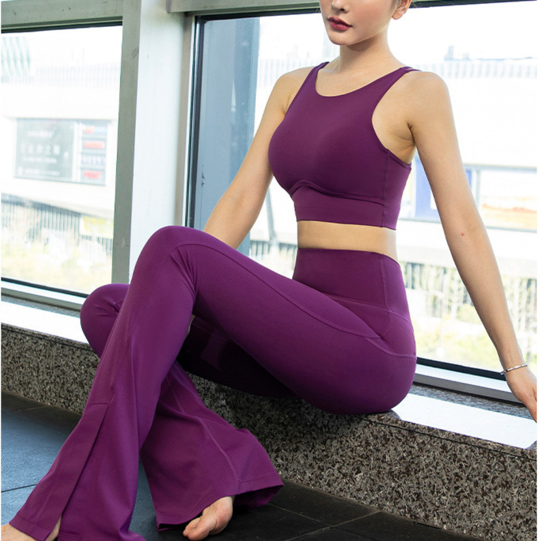 バッククロスブラトップ&美脚フレアパンツ セットアップ バッククロスブラトップ&美脚フレアパンツ セットアップ