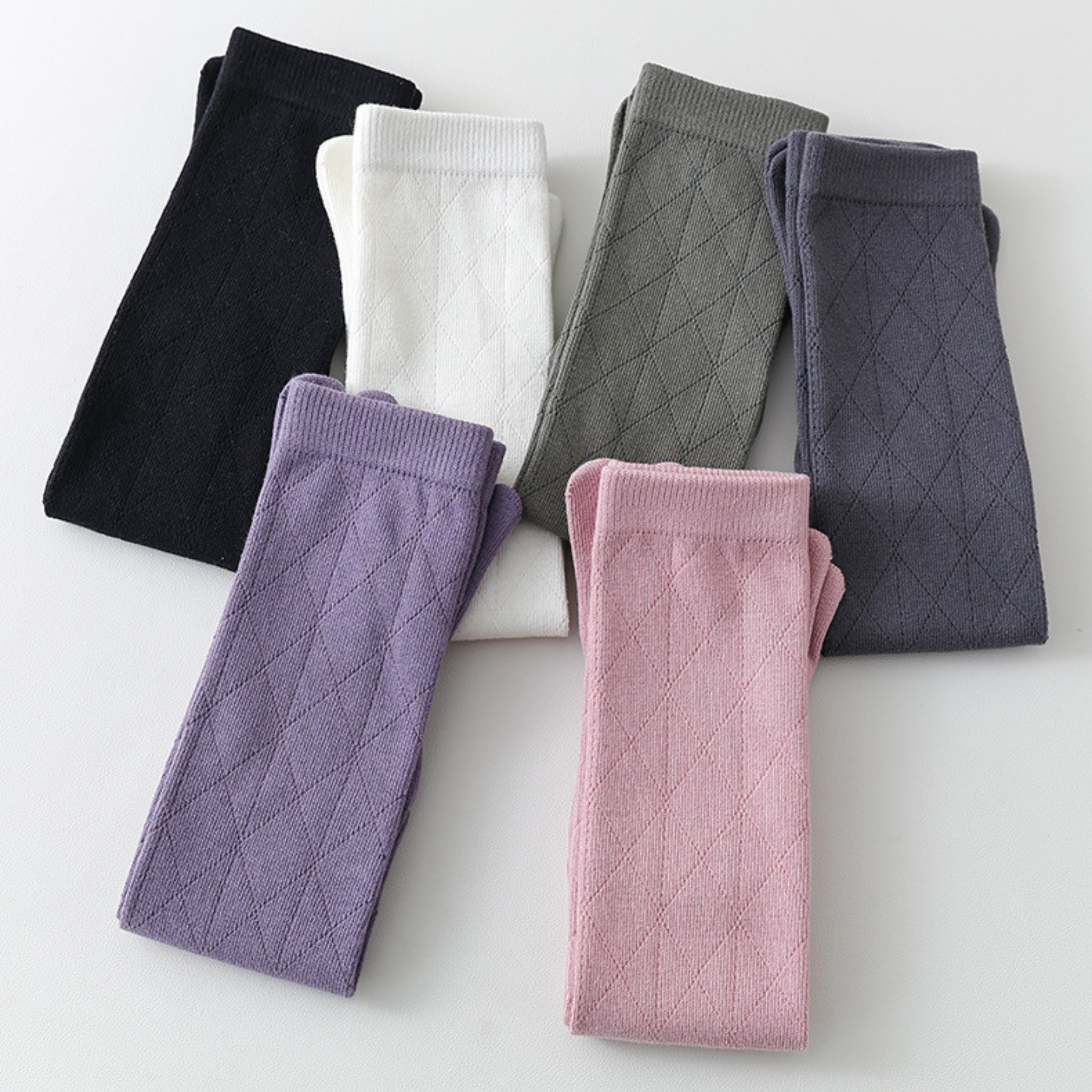 ダイヤモンド柄　５本指　ロングソックス