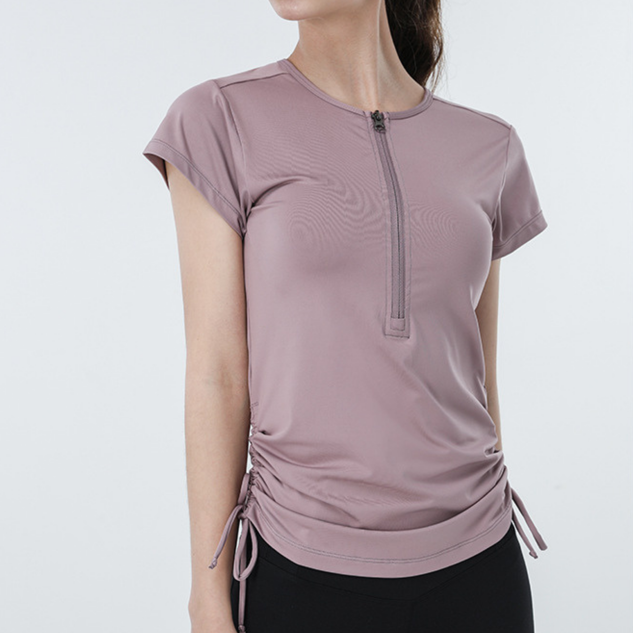 フロントジップ　タイトドローストリング　Tシャツ