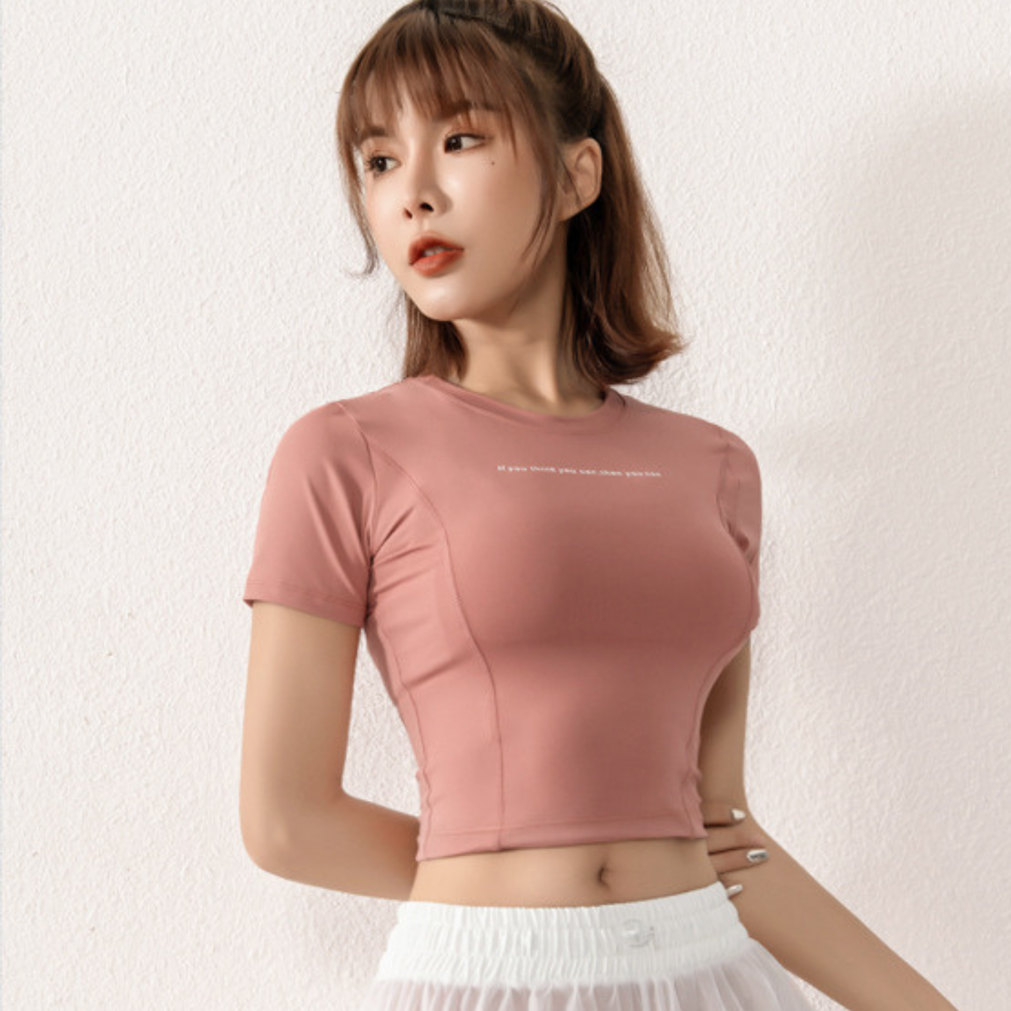 シンプルフィットネスシャツ