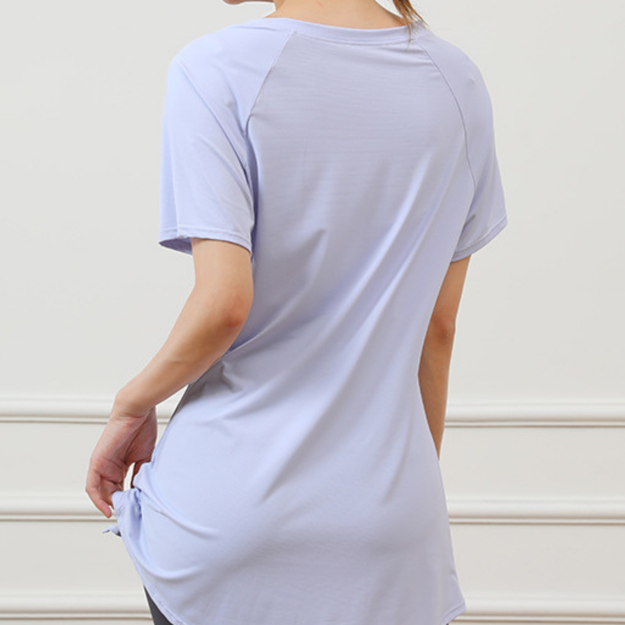 ヒップカバー　スリムフィット　半袖Tシャツ