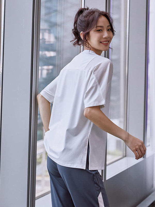 ルーズスポーツTシャツ