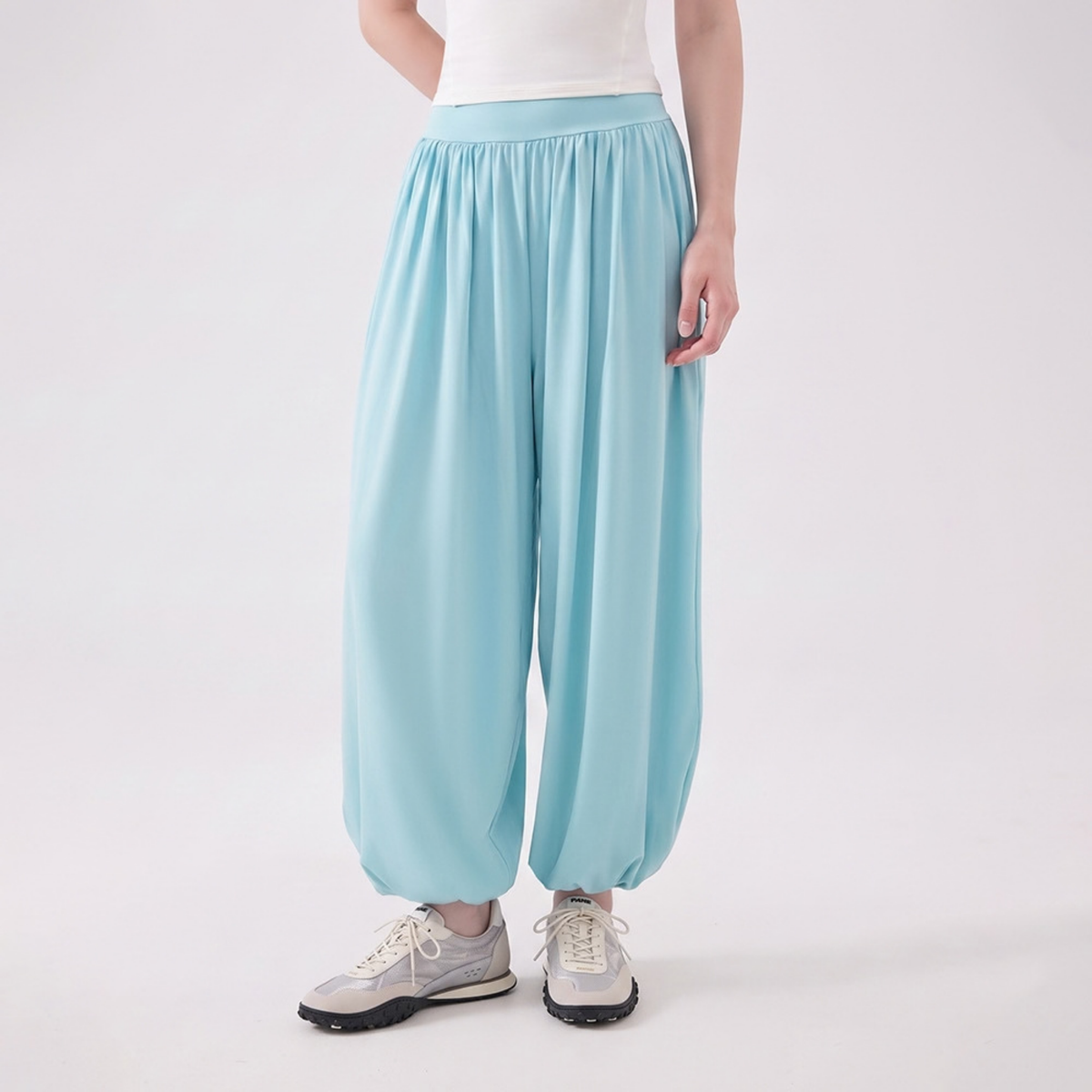 LEANY ハイウエスト ギャザー バルーンパンツ mint 着用イメージ