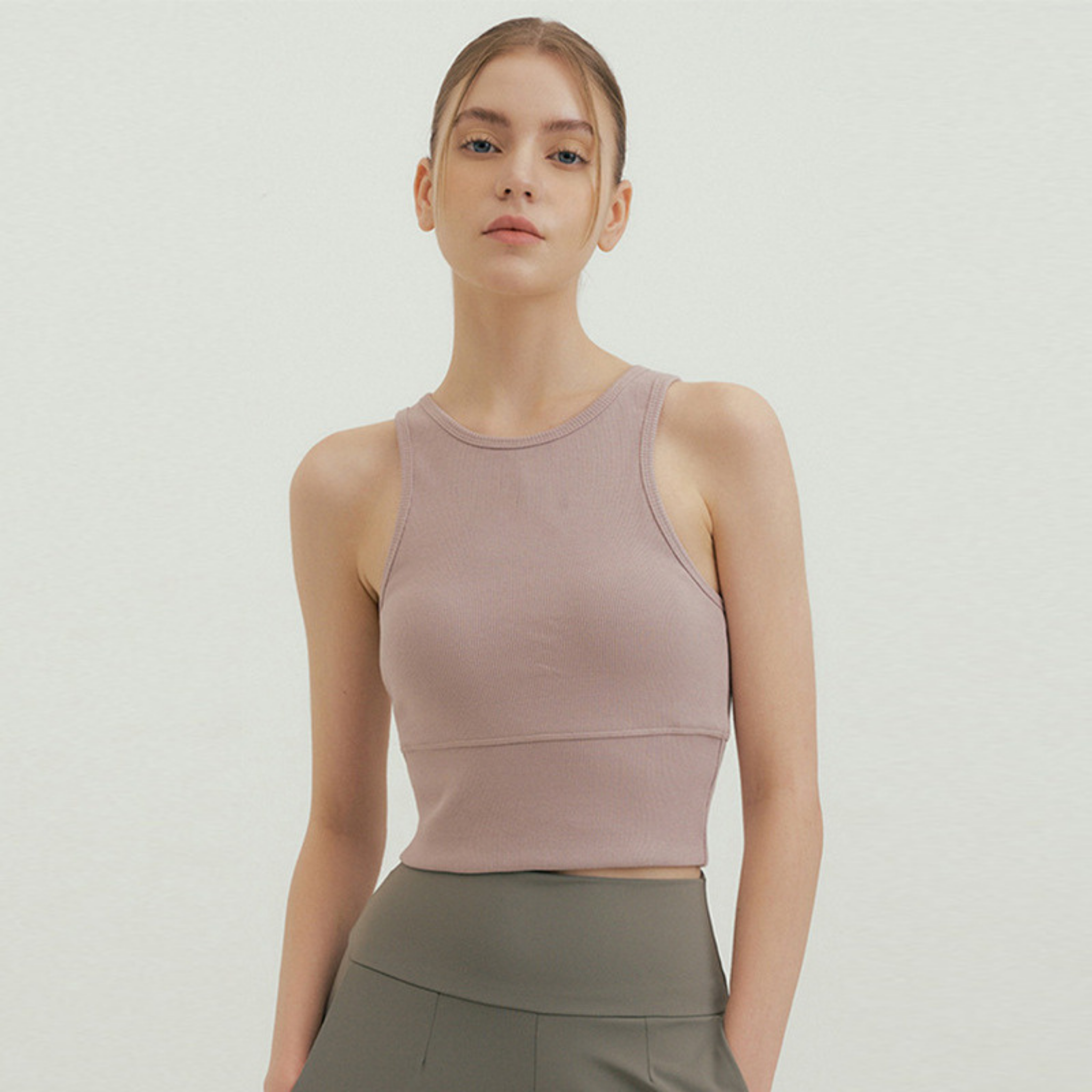 胸パッド付　幅広アンダー　タンクトップ