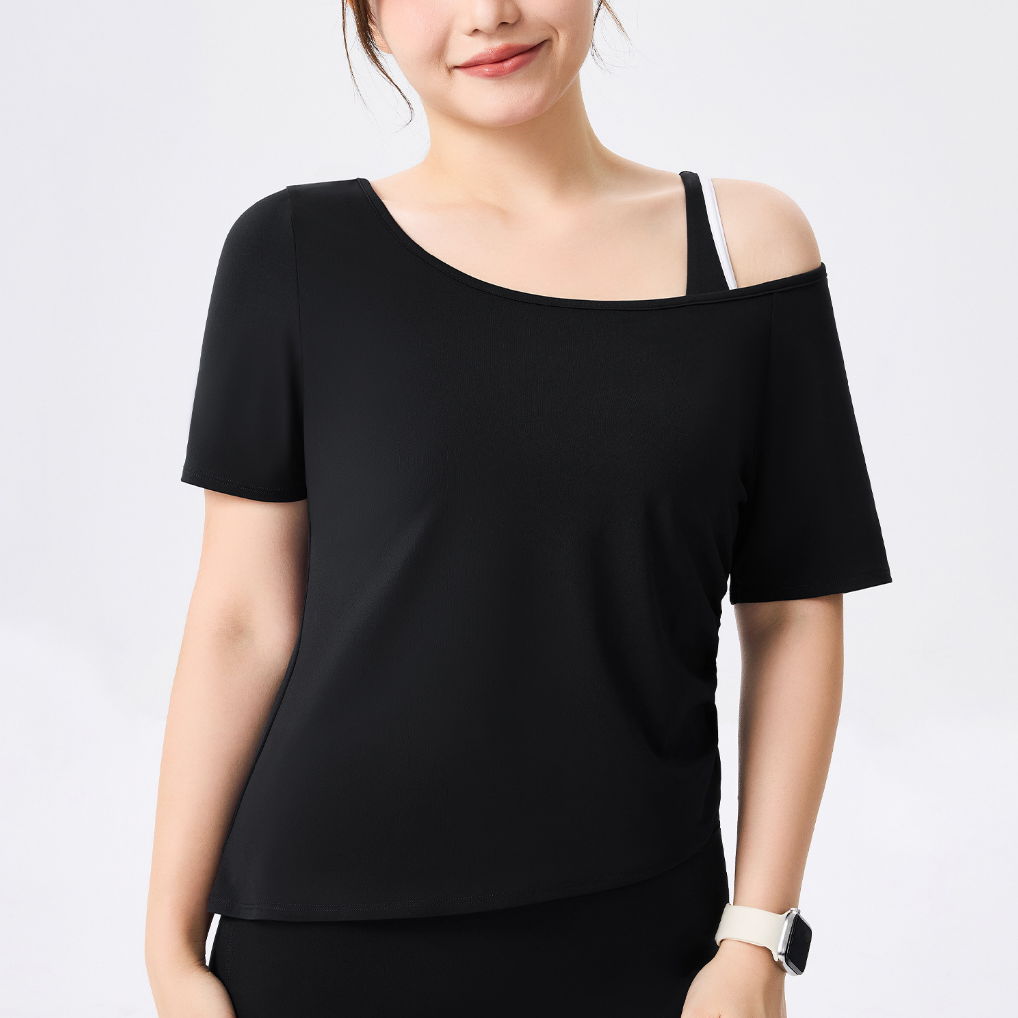 ショルダーレイヤード　サイドウエストギャザー　半袖