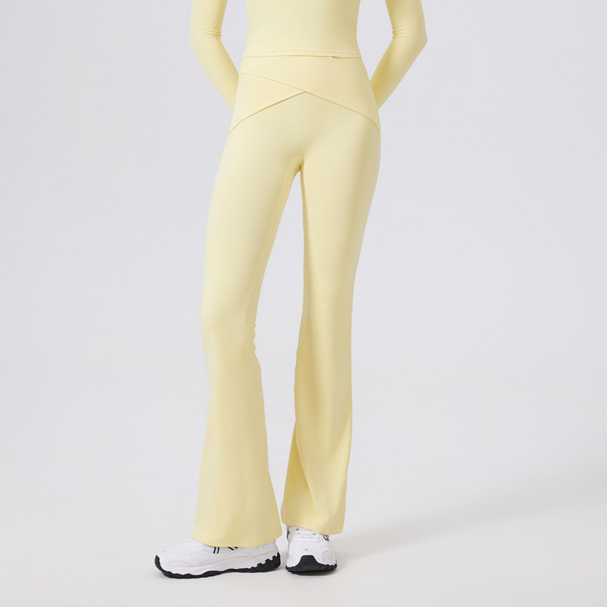 フロントクロスラップ　フレアレギンス