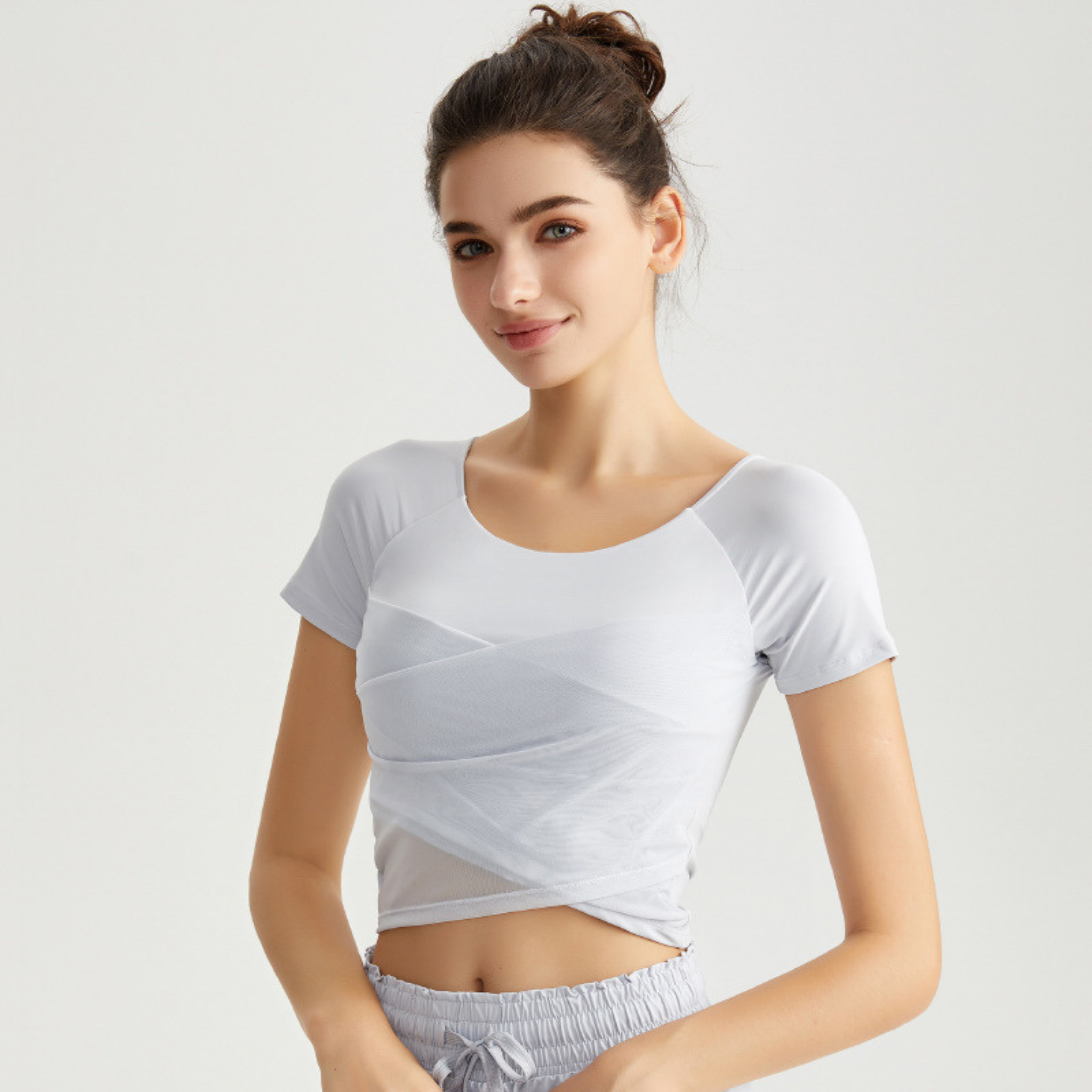 ラウンドネック　クロスメッシュ　ヨガトップス