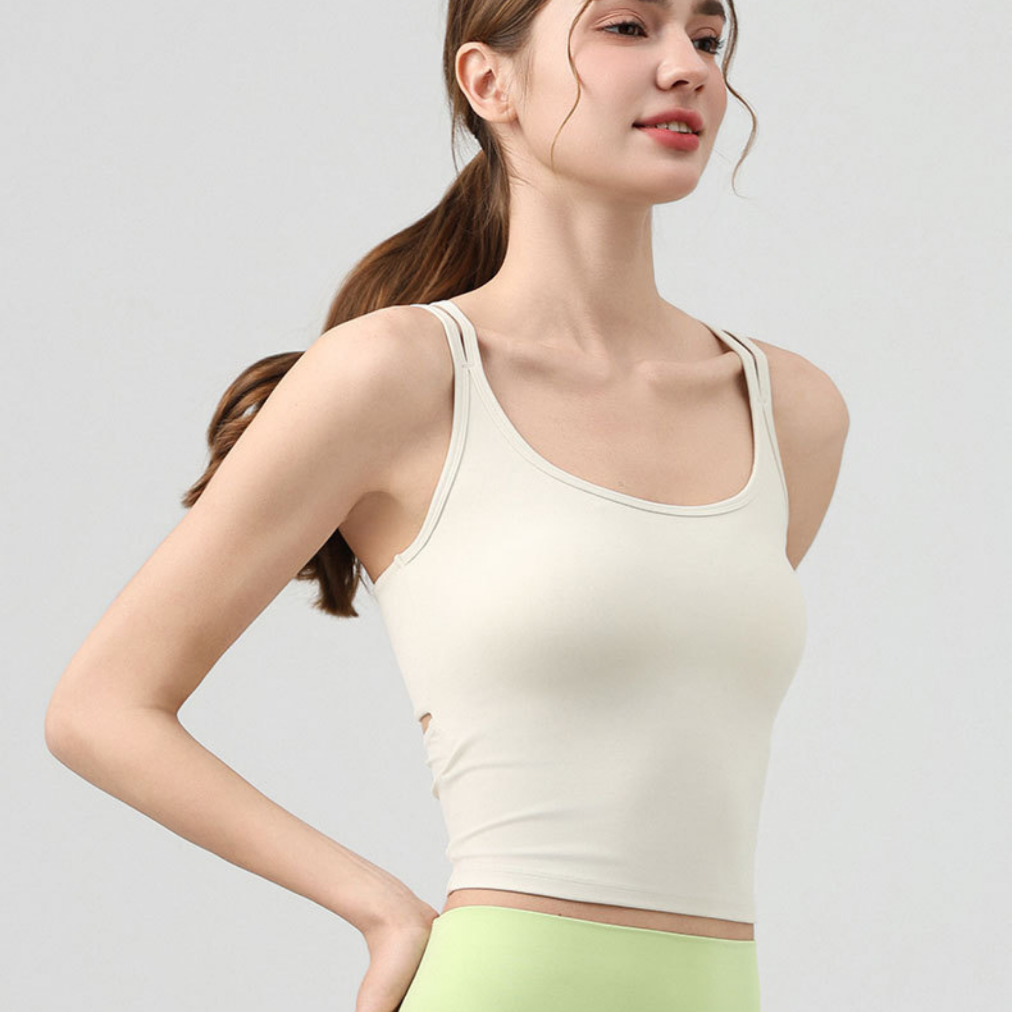 胸パッド付　ダブルストラップ　スリムバックオープン　ブラトップ