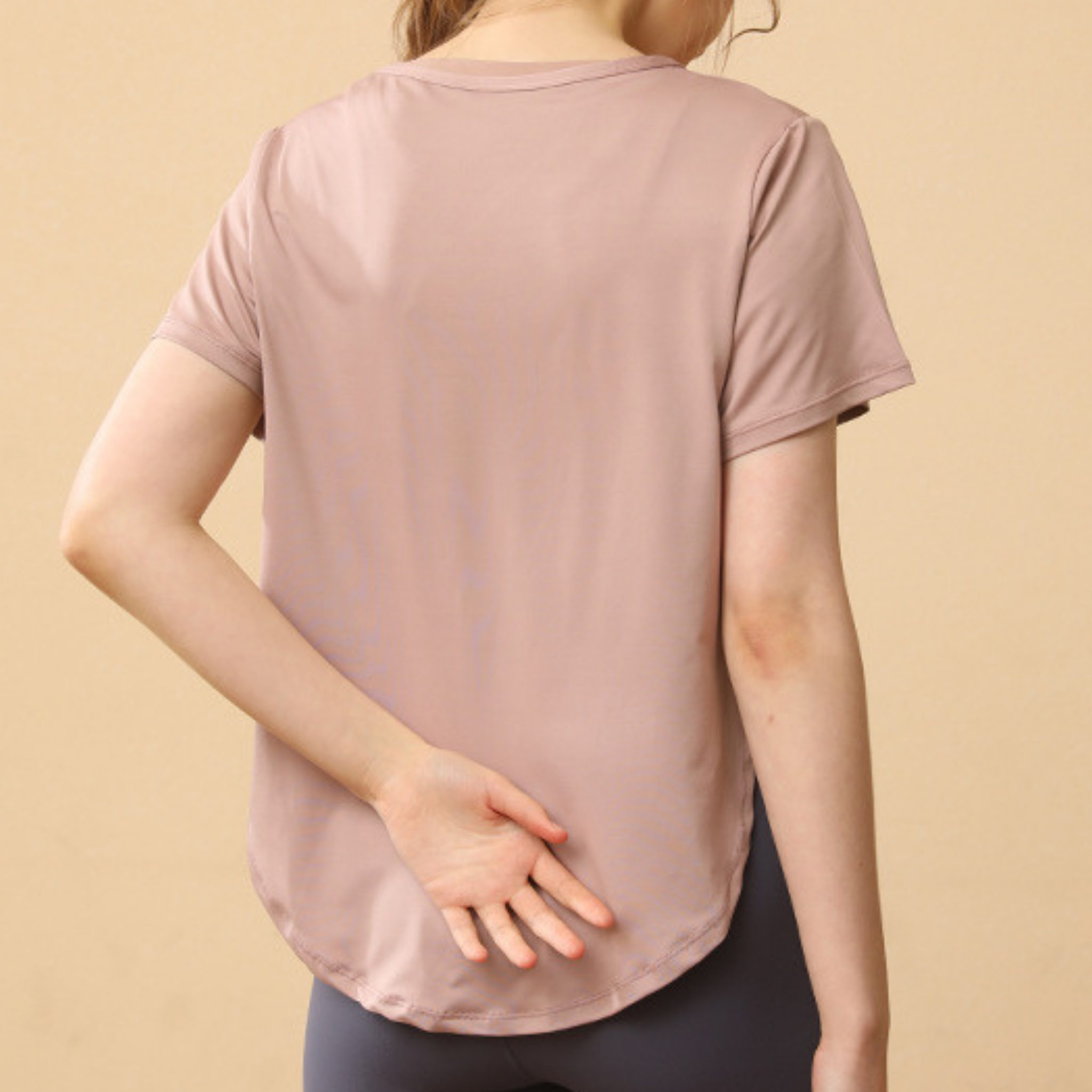 リラックスフィット　サイドスリット　ヨガ　Tシャツ　S～3XL