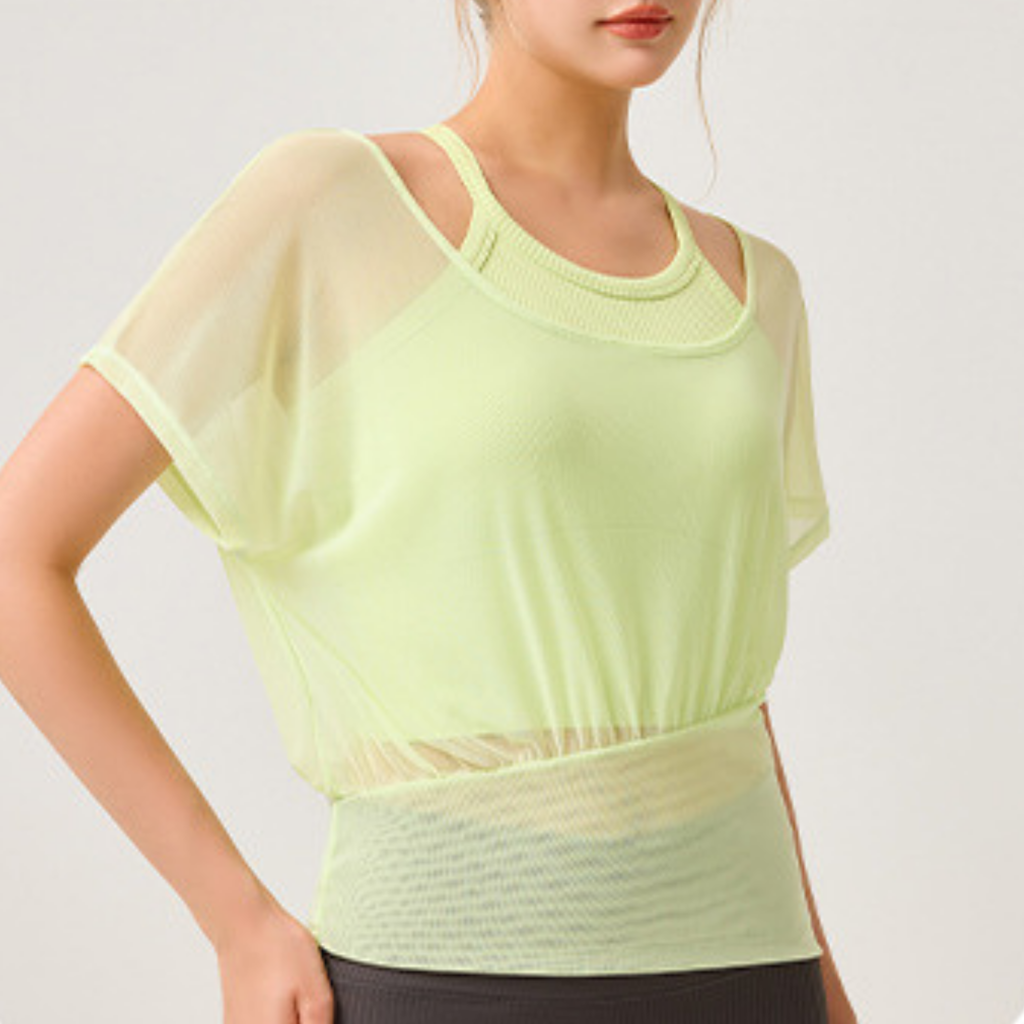 オールメッシュ　ヨガTシャツ