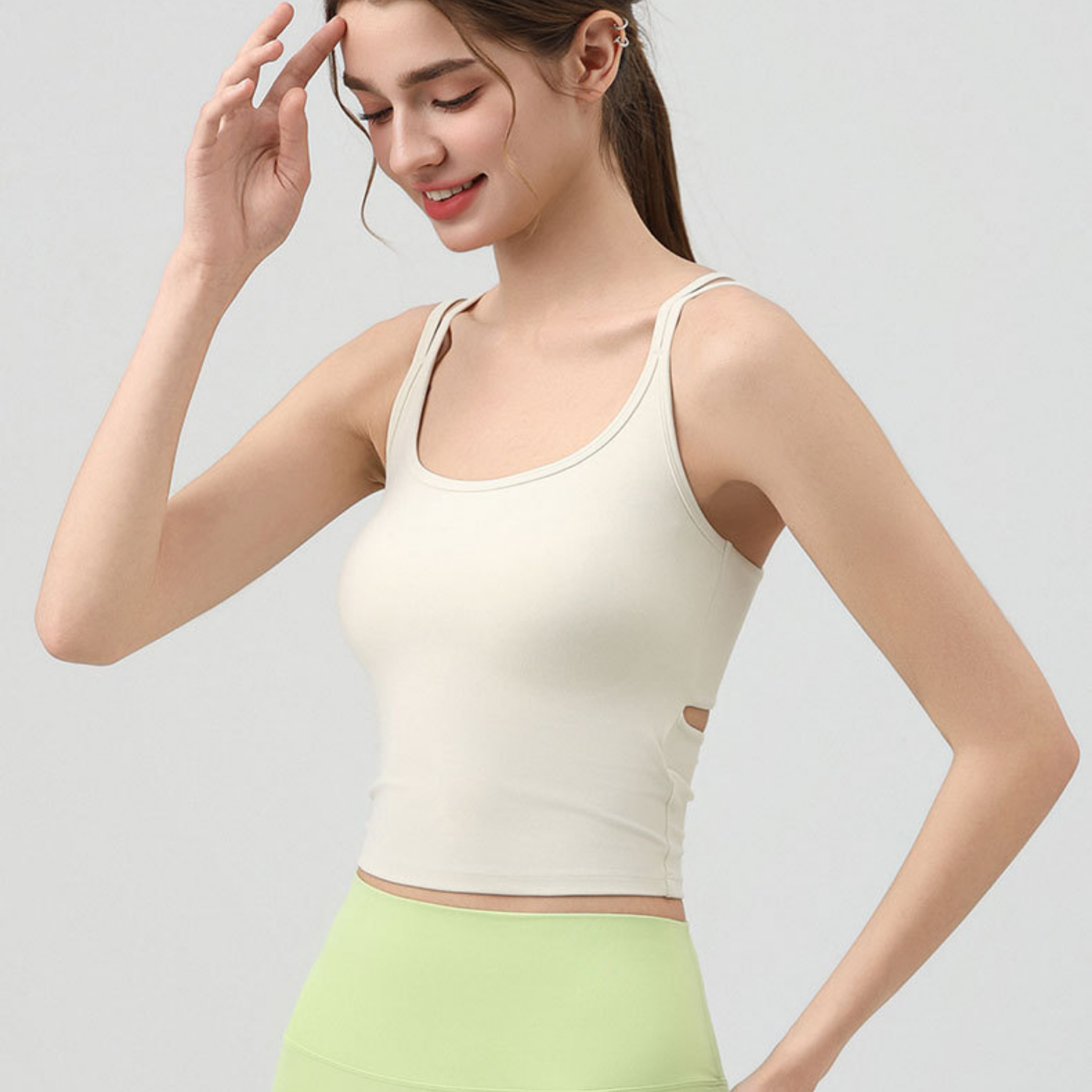 胸パッド付　ダブルストラップ　スリムバックオープン　ブラトップ