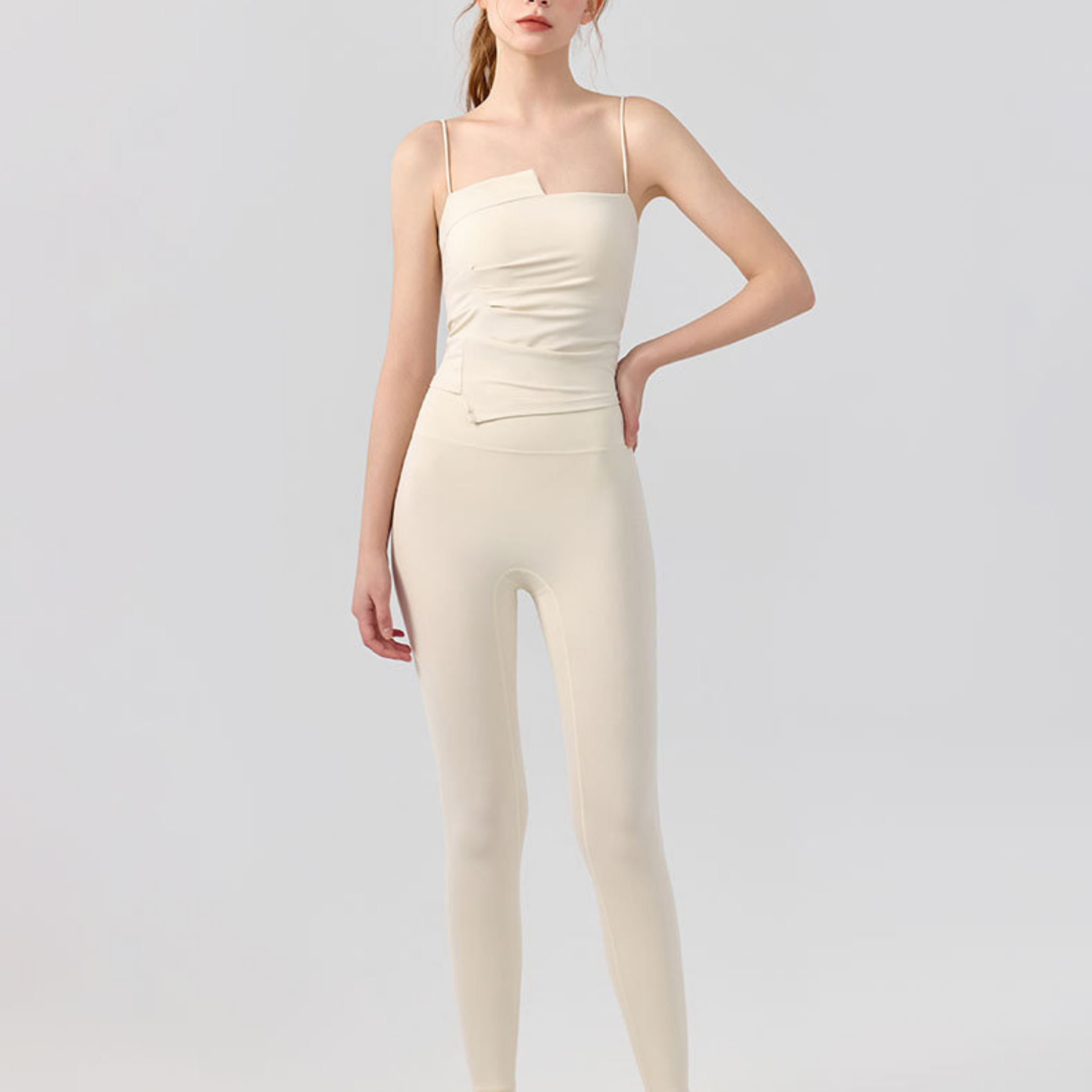 胸パッド付　サスペンダー　チューブトップ