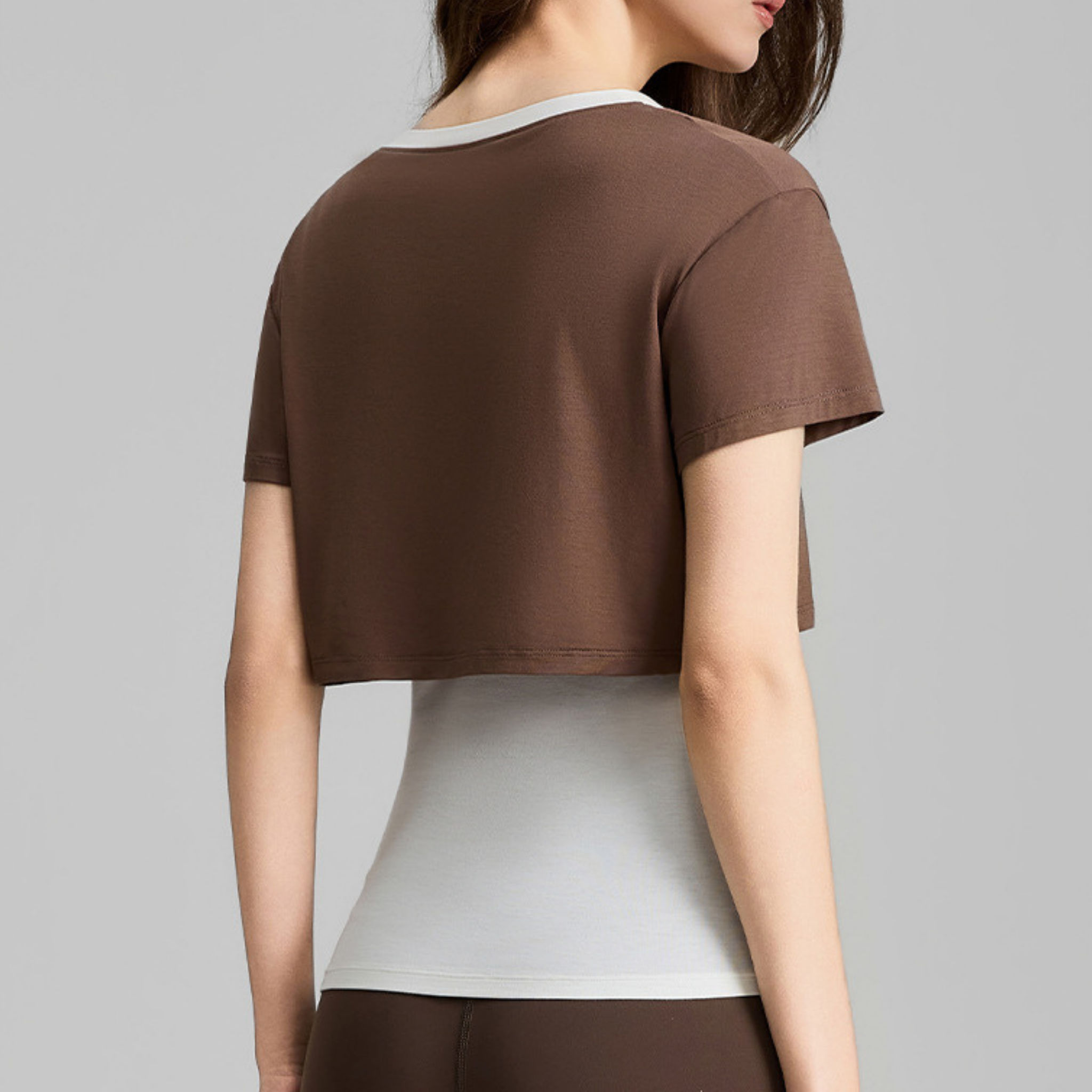 レイヤード風　スリムフィット　ヨガTシャツ