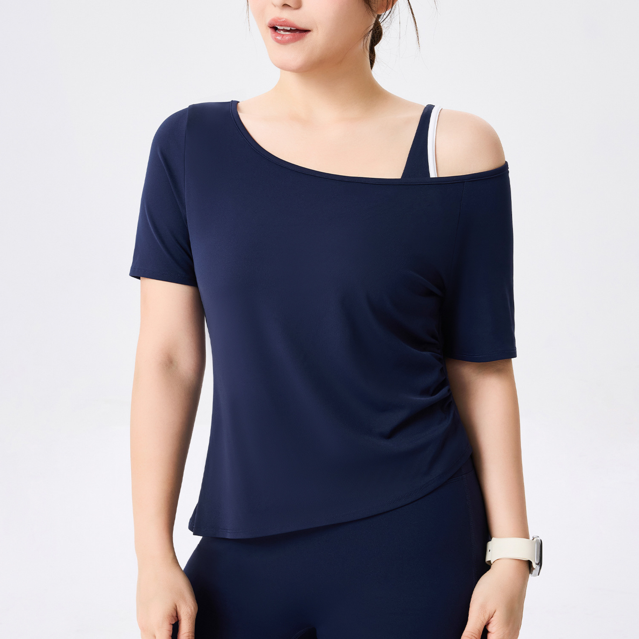 ショルダーレイヤード　サイドウエストギャザー　半袖